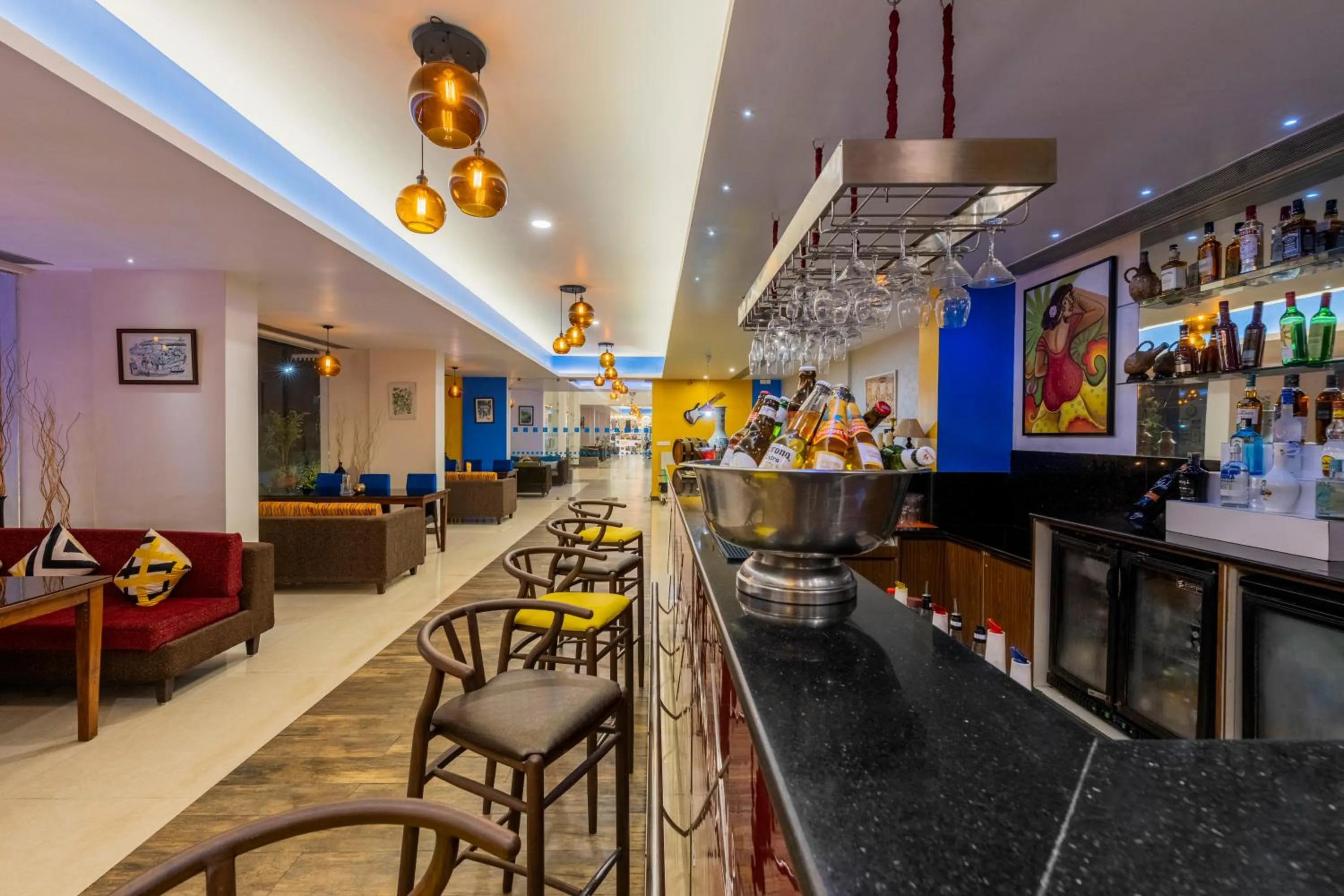 Lounge or bar in Sterling Goa Varca