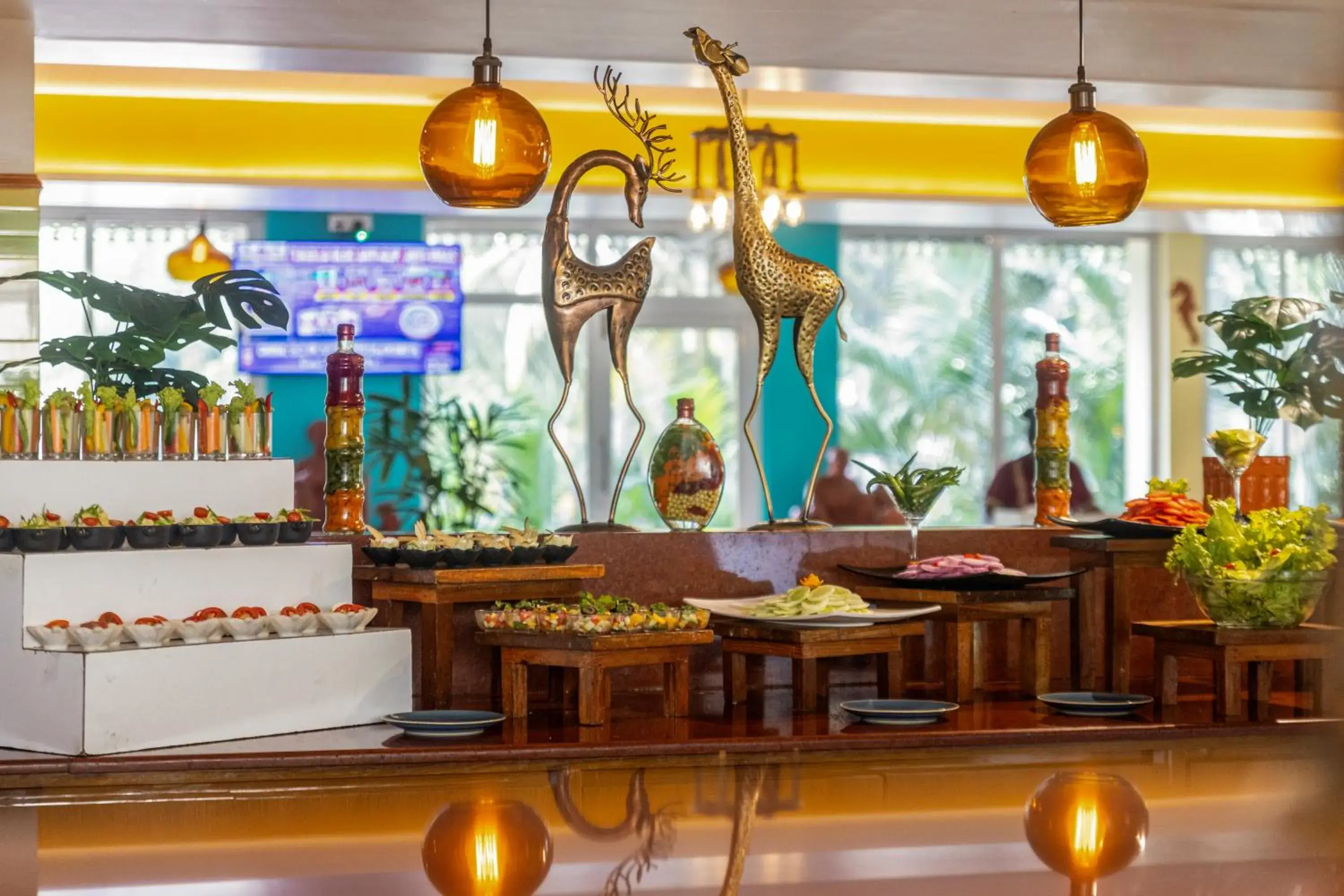 Restaurant/places to eat in Sterling Goa Varca Restaurant/places to eat in Sterling Goa Varca