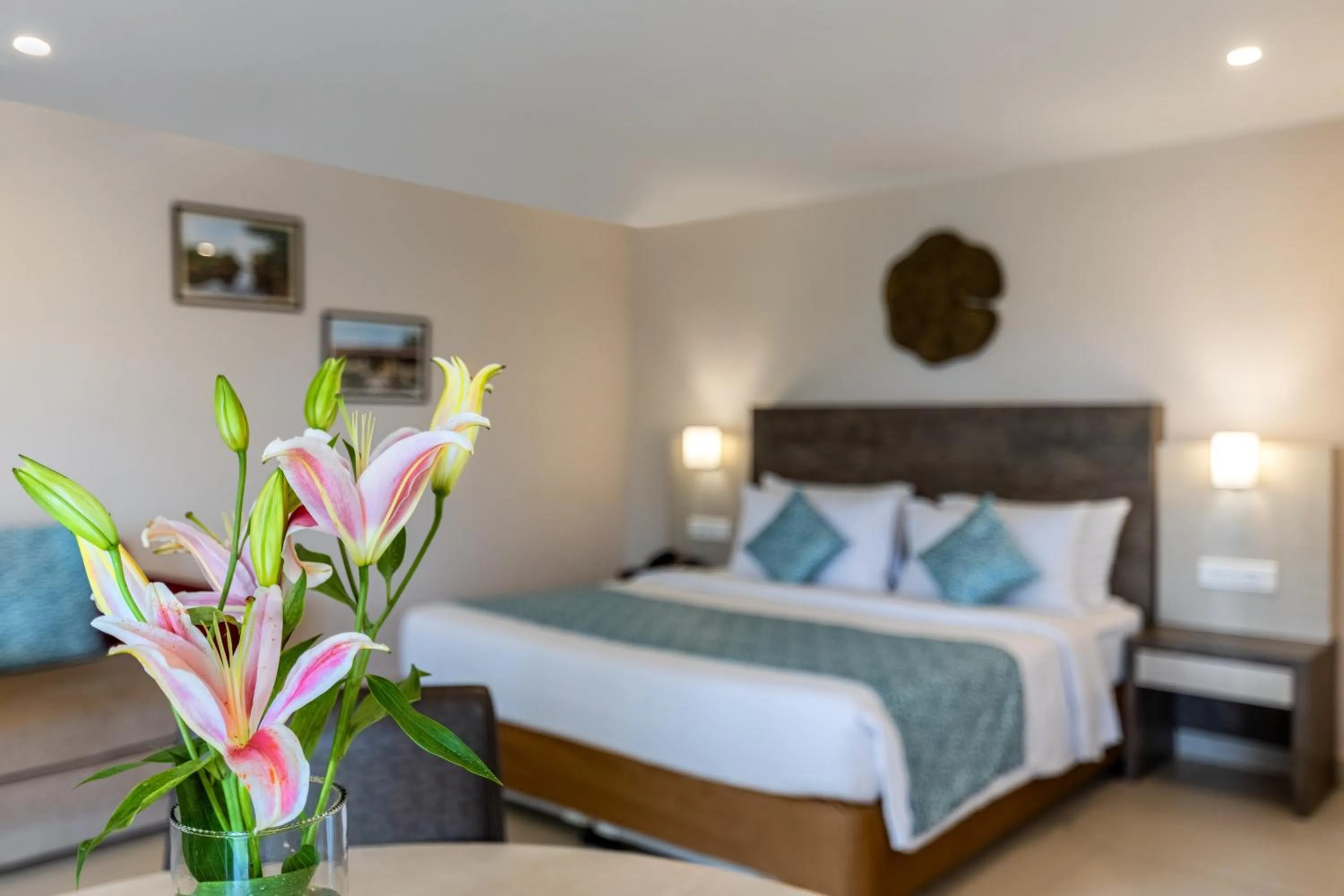 Bedroom, Bed in Sterling Goa Varca