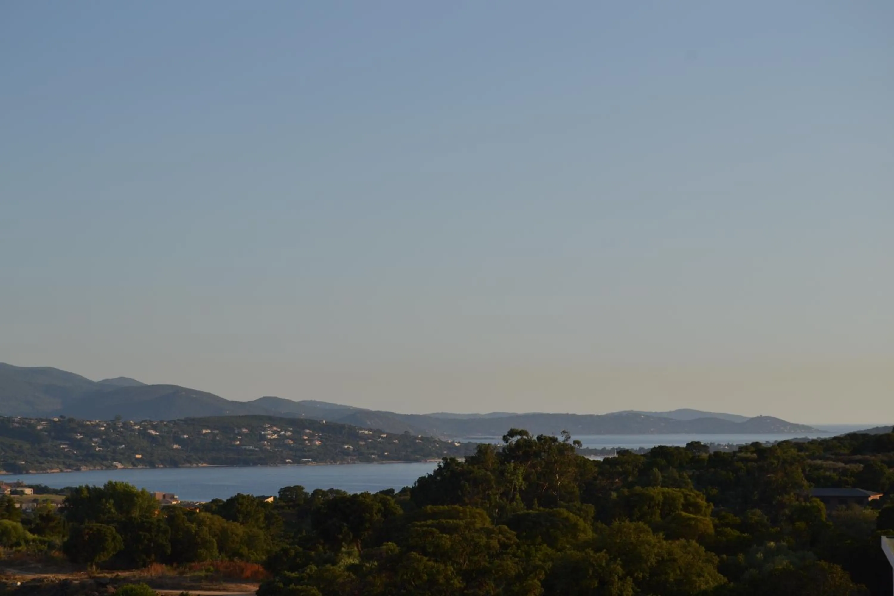 Sea view in Résidence Les Jardins du Fort