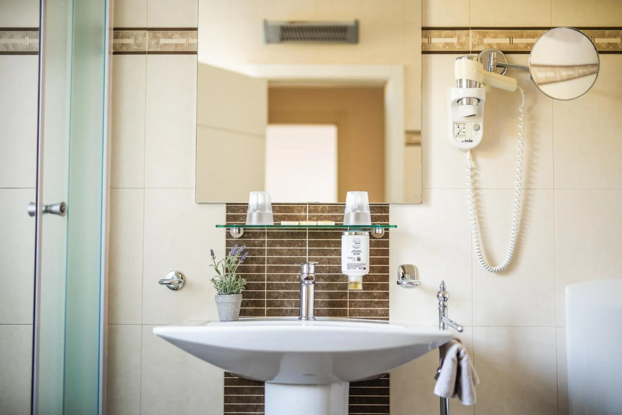 Bathroom in Pervanovo Apartments with Free Parking