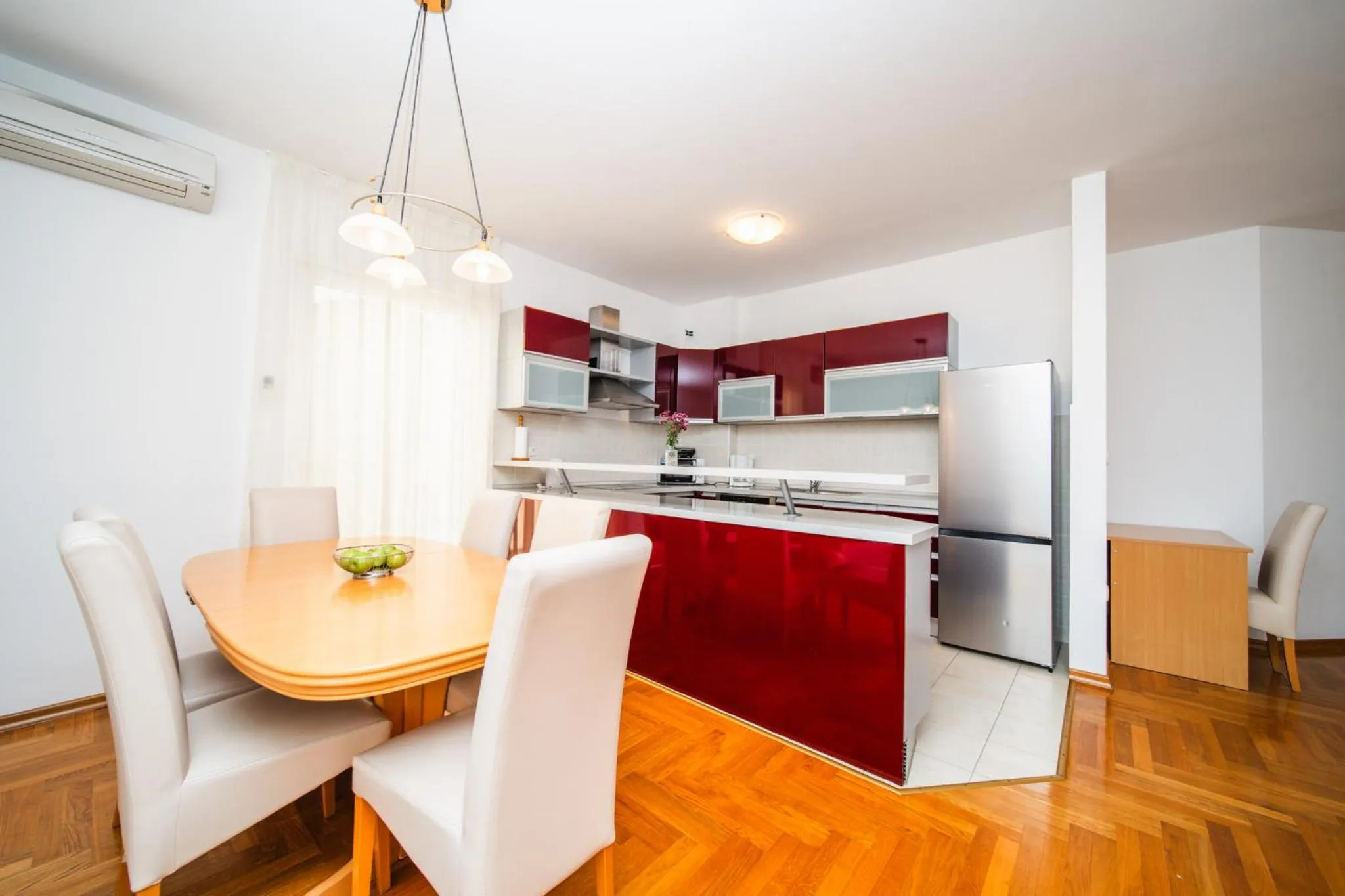 Kitchen or kitchenette in Pervanovo Apartments with Free Parking