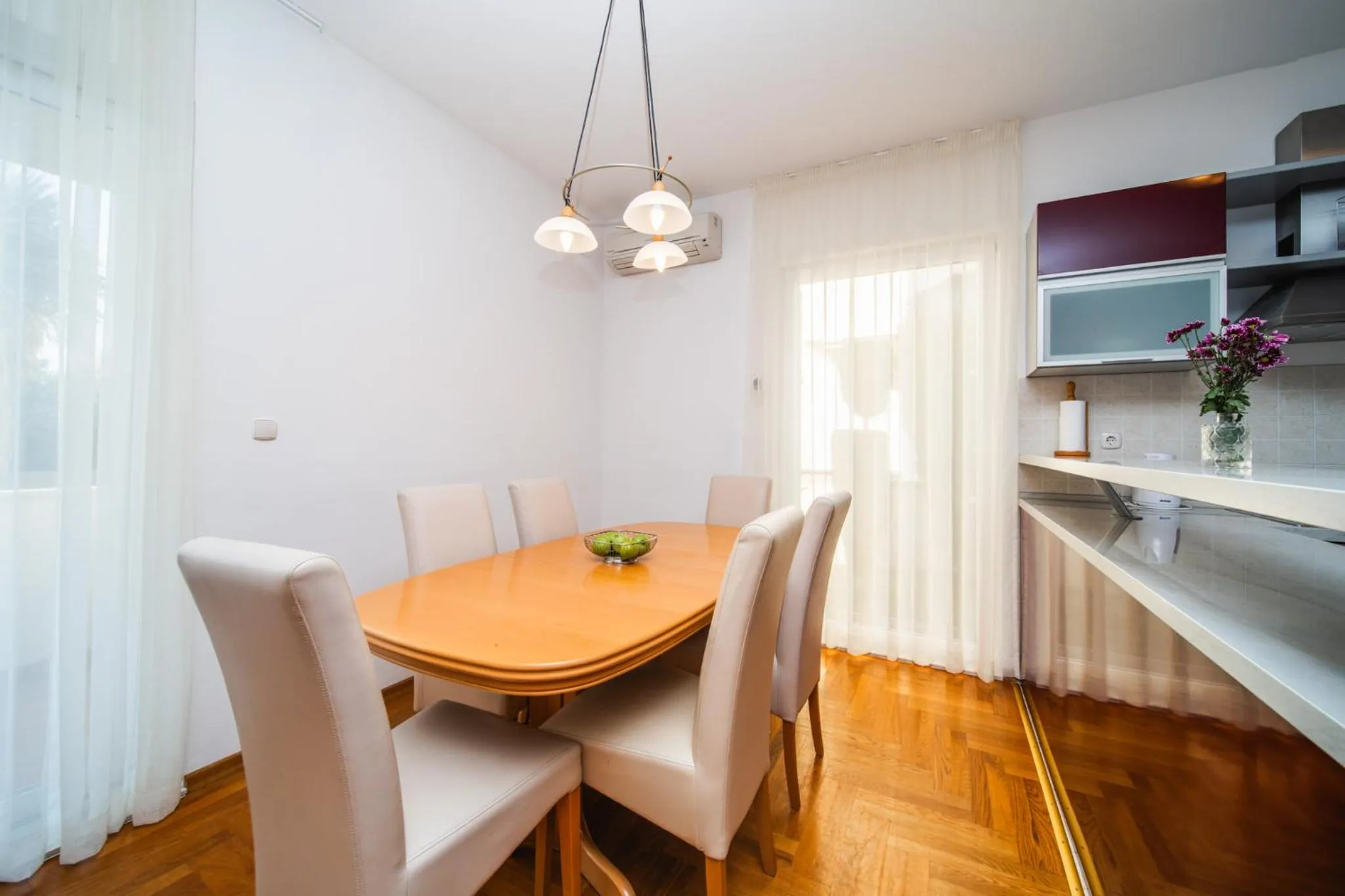 Kitchen or kitchenette in Pervanovo Apartments with Free Parking