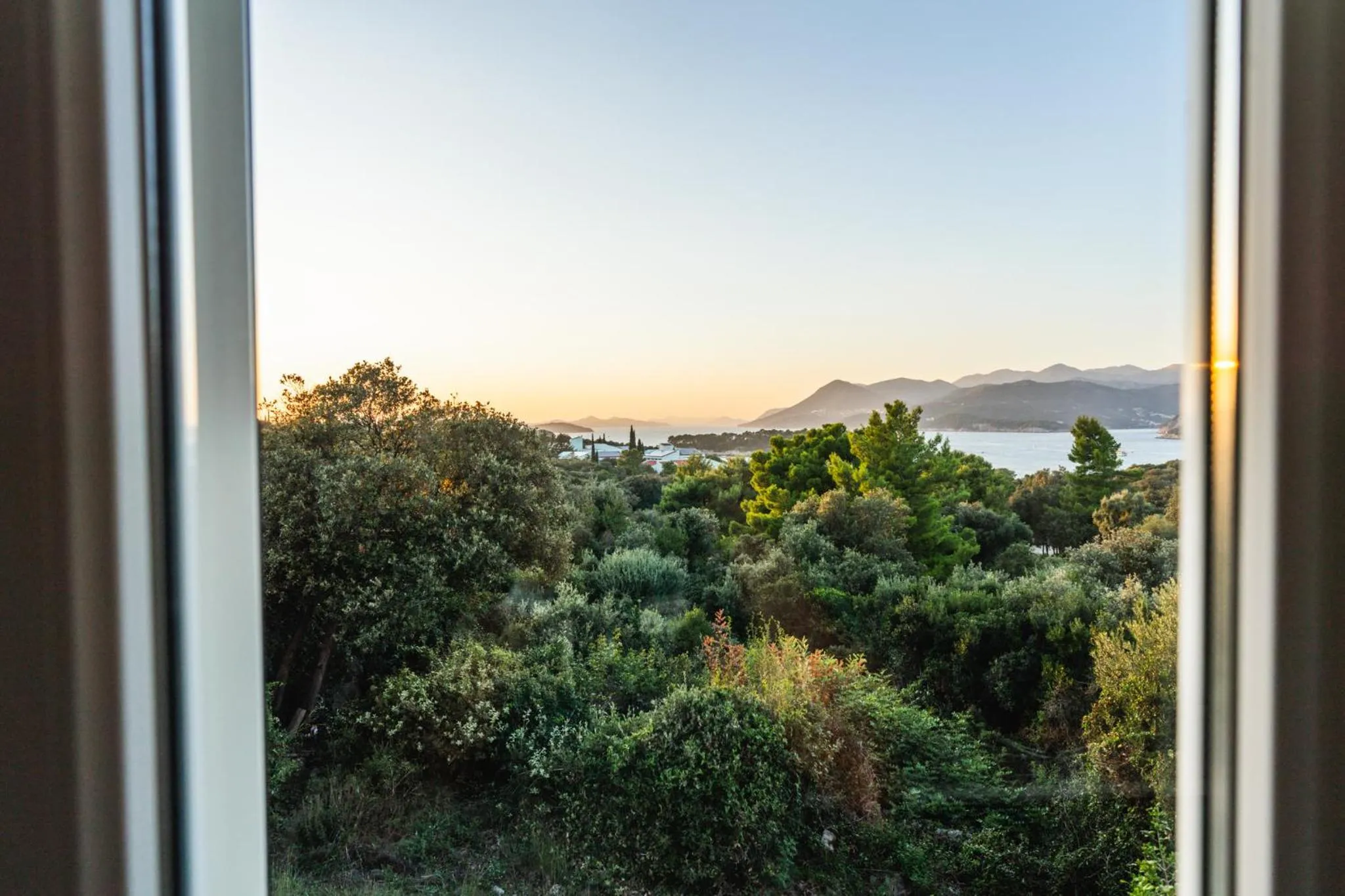 Day in Pervanovo Apartments with Free Parking