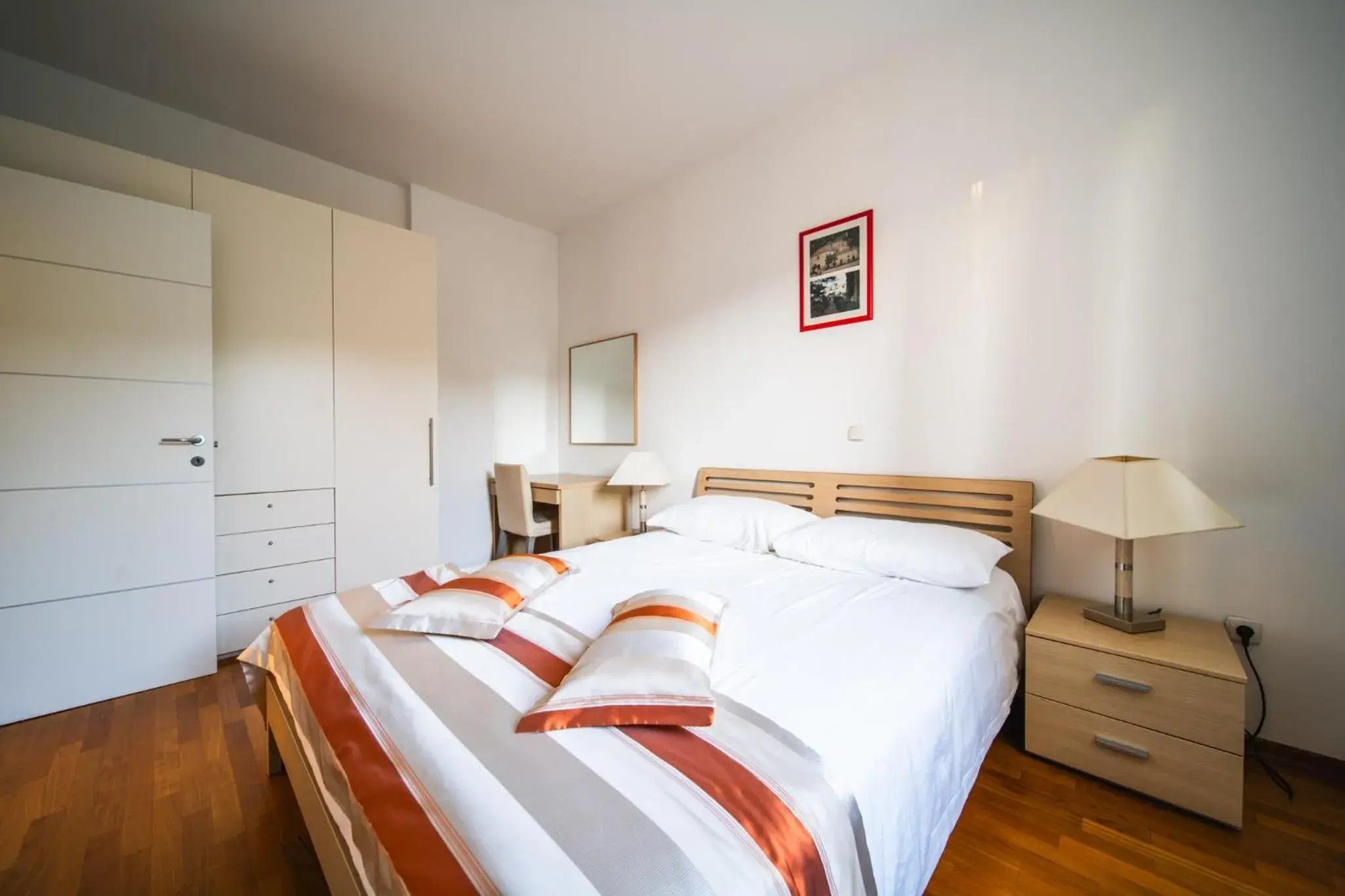 Bed in Pervanovo Apartments with Free Parking Bed in Pervanovo Apartments with Free Parking