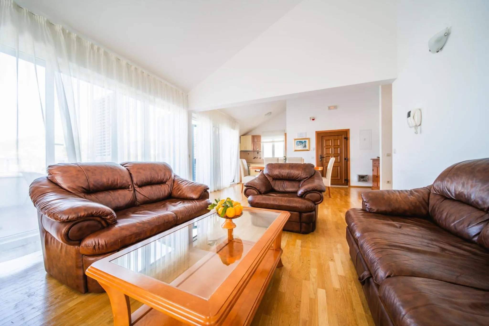 Living room in Pervanovo Apartments with Free Parking