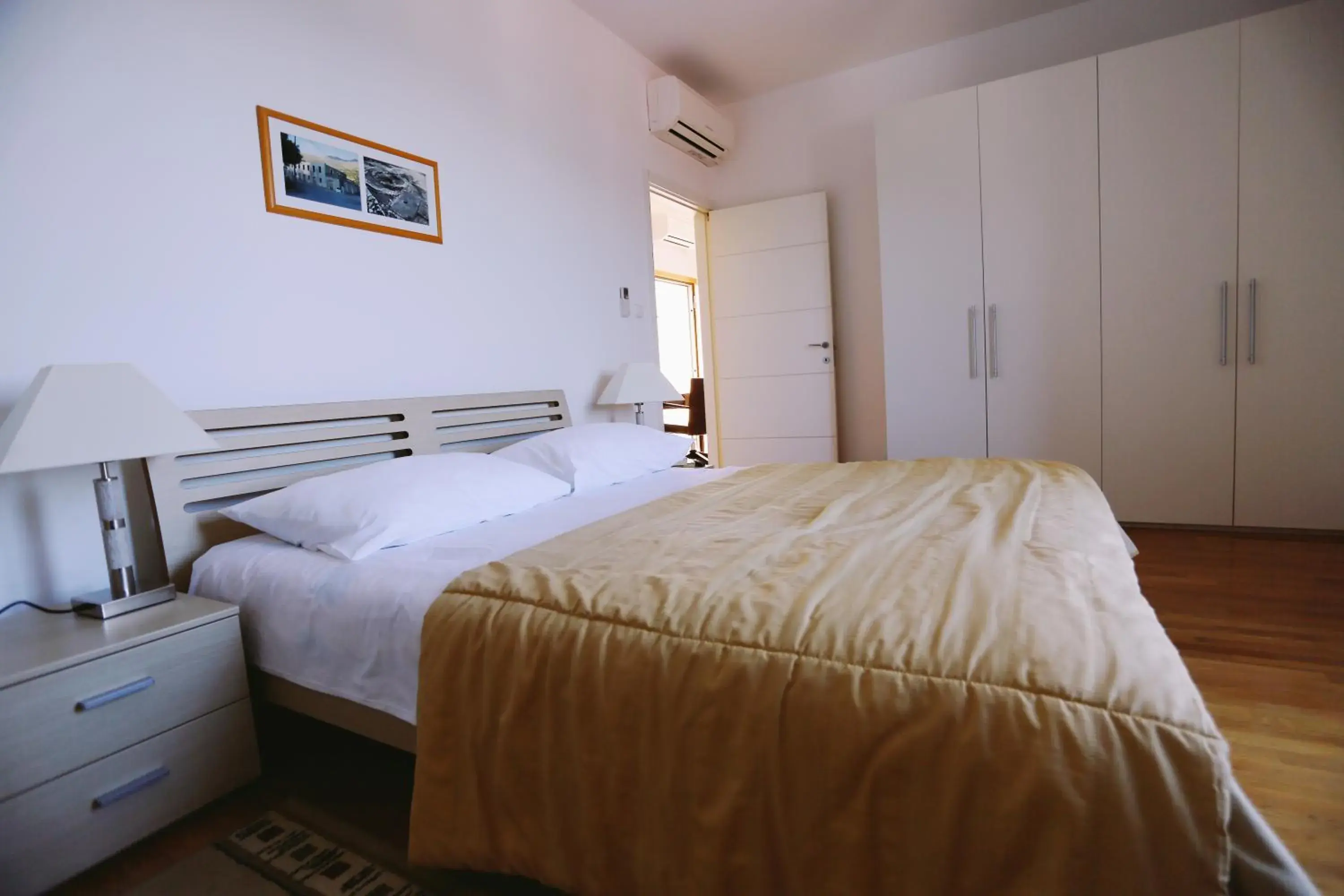 Bed in Pervanovo Apartments