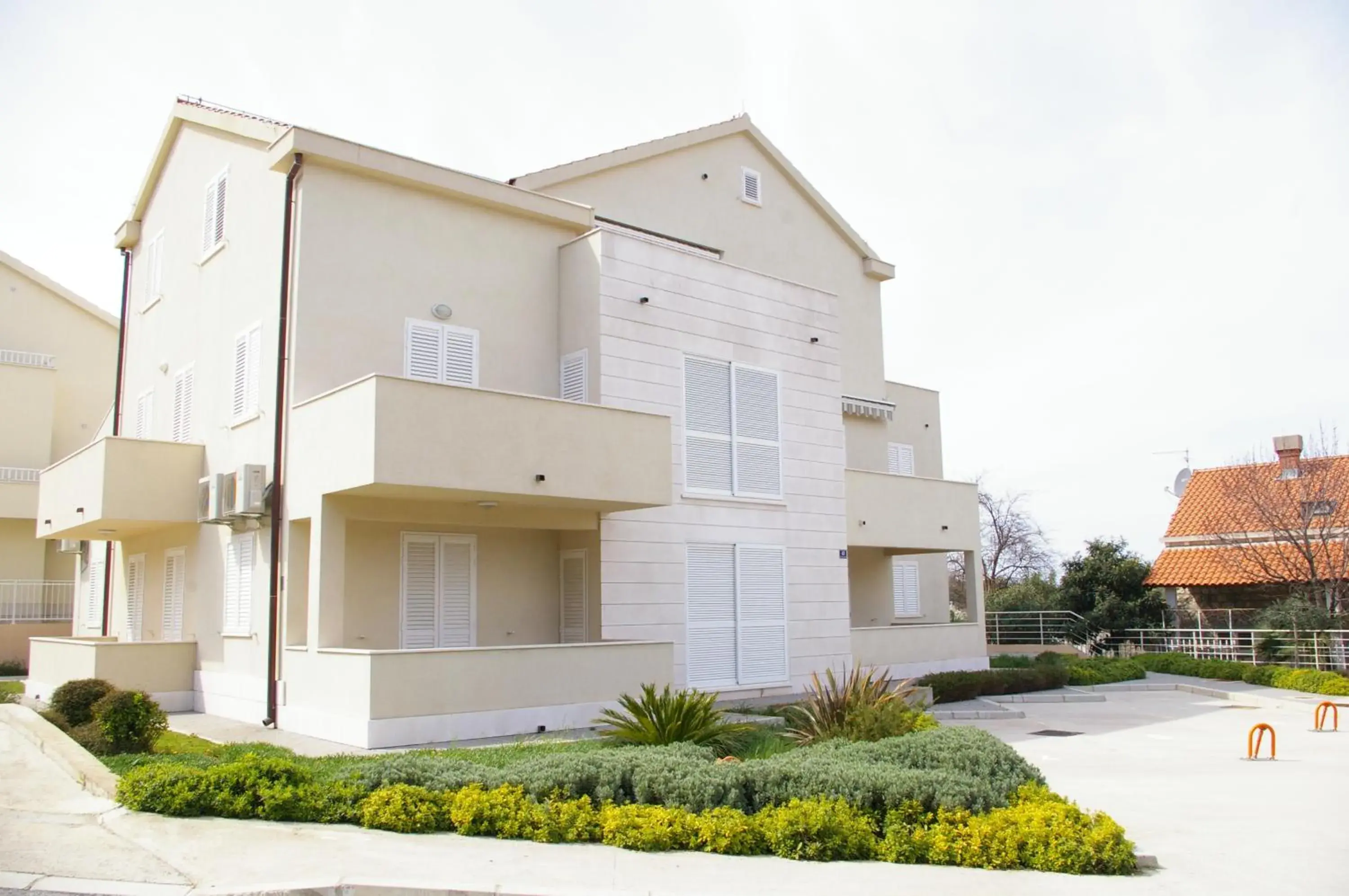 Property Building in Pervanovo Apartments