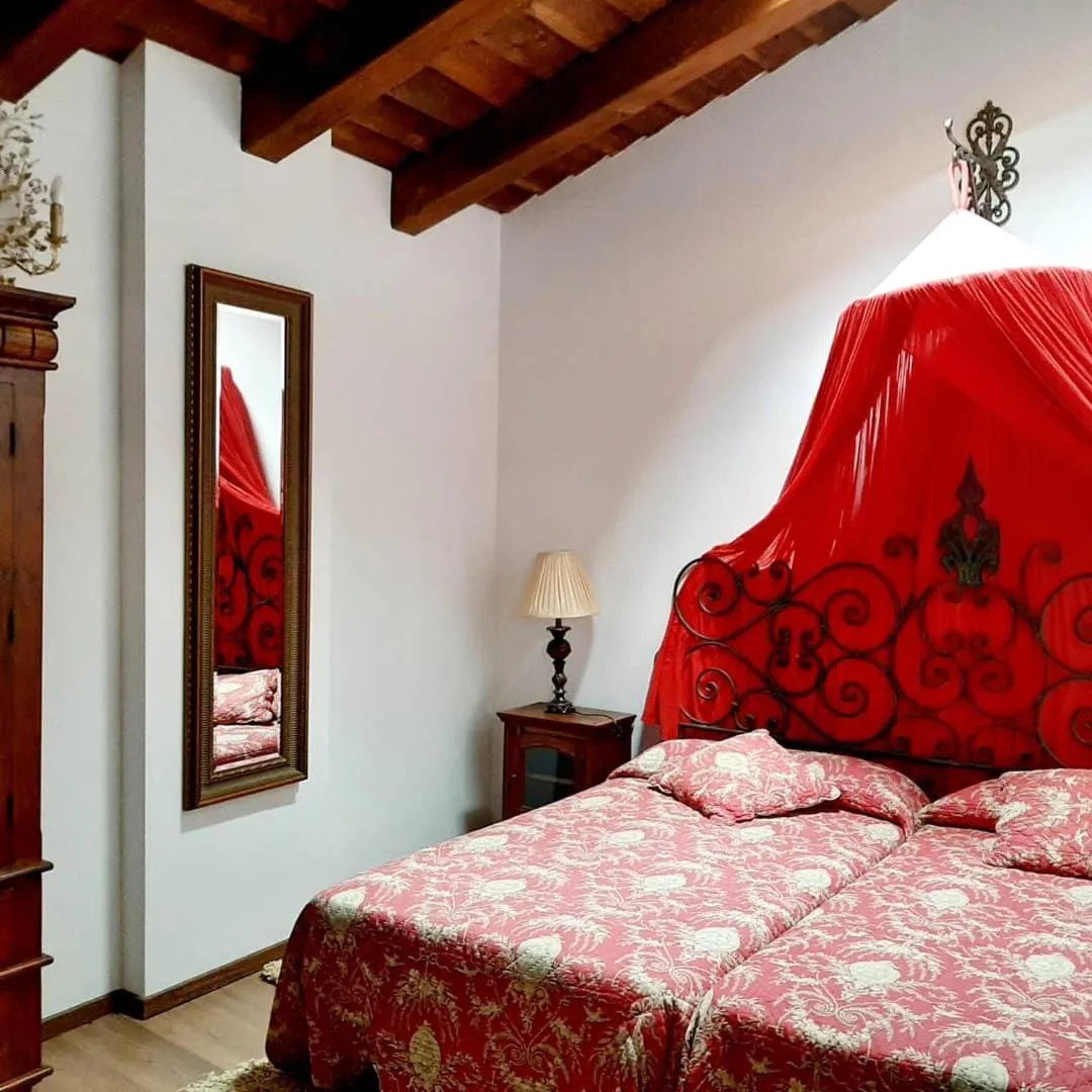 Bed in La Posada Del Canal
