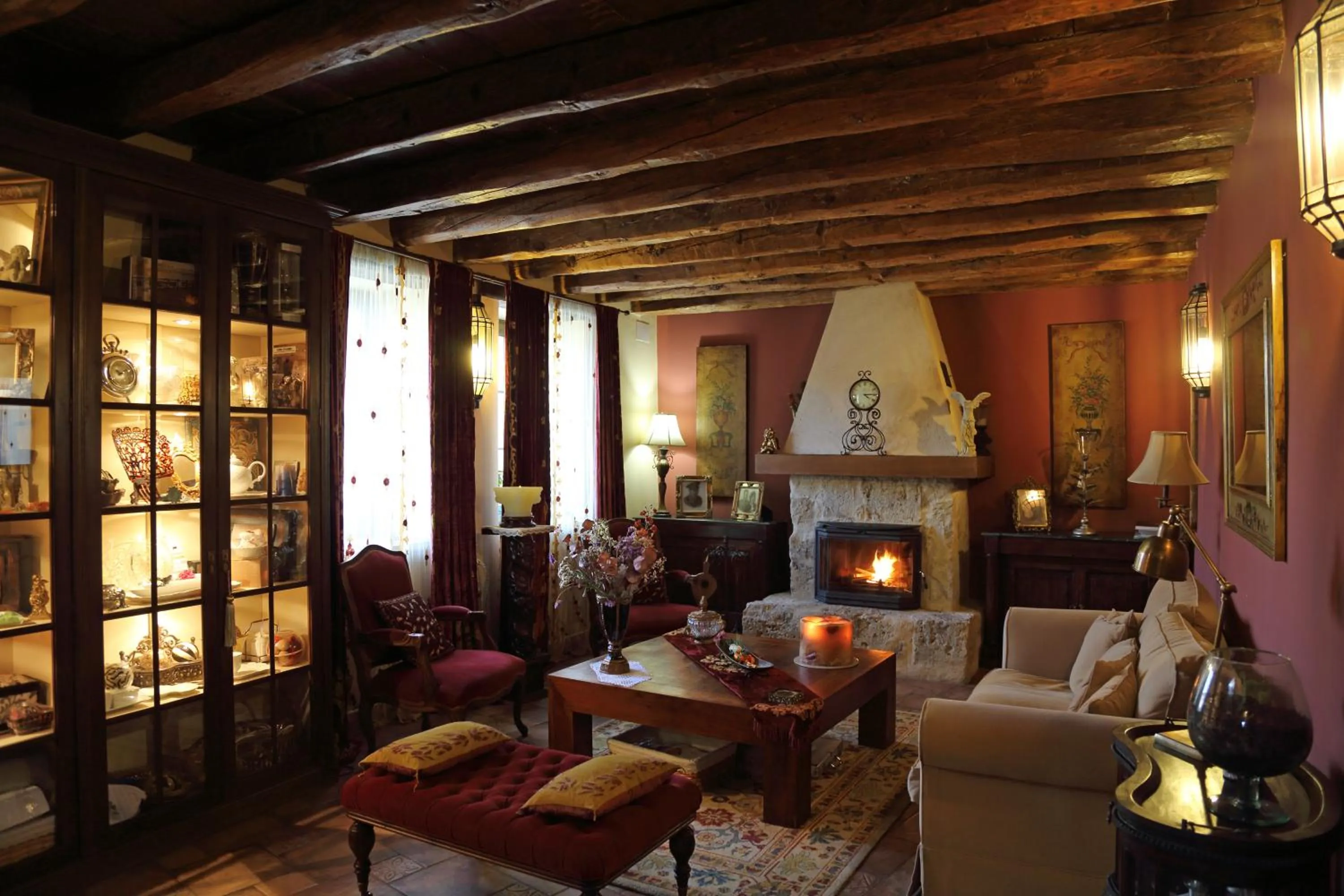 Communal lounge/ TV room in La Posada Del Canal