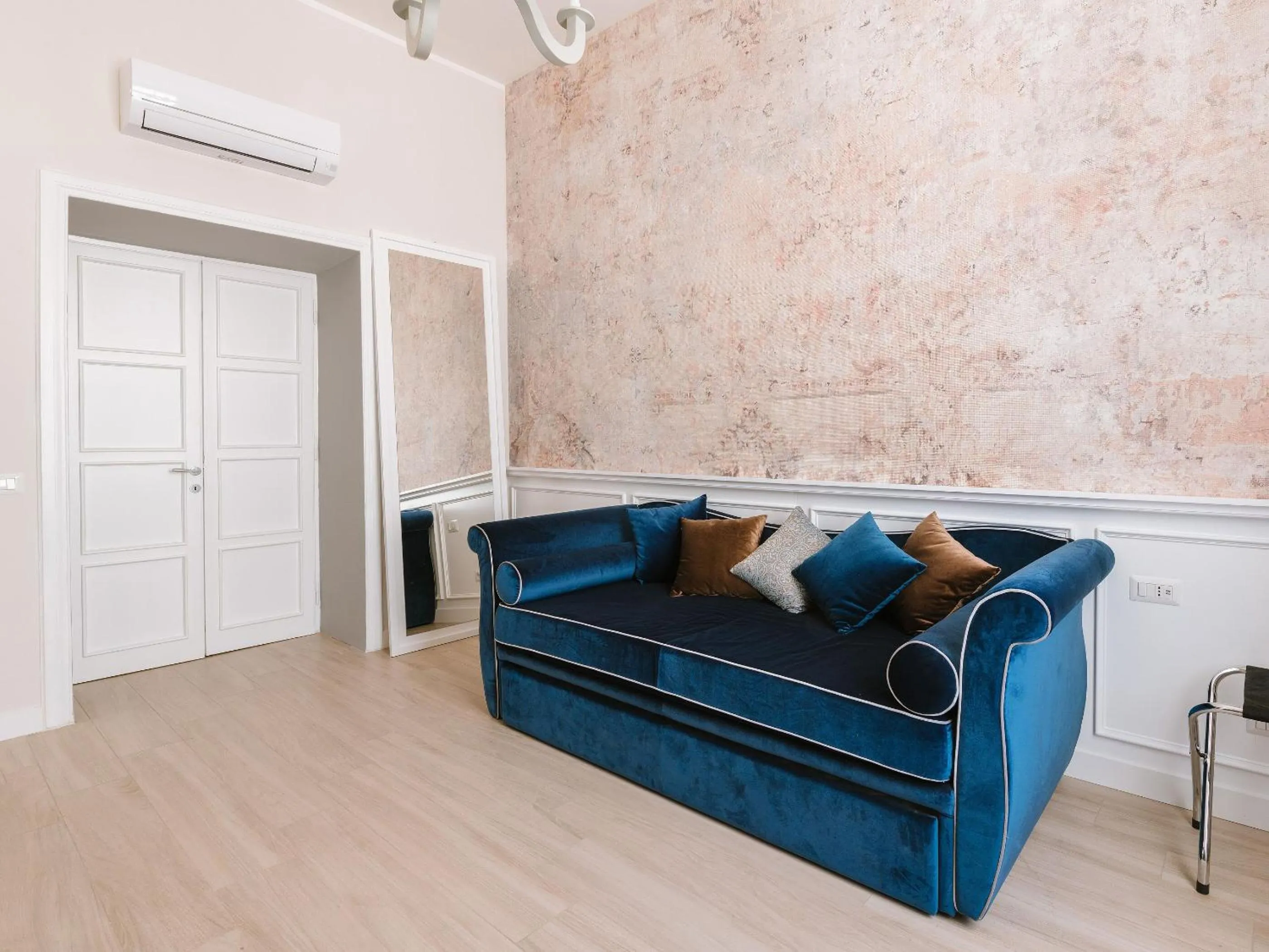 Rhea Silvia Luxury Navona