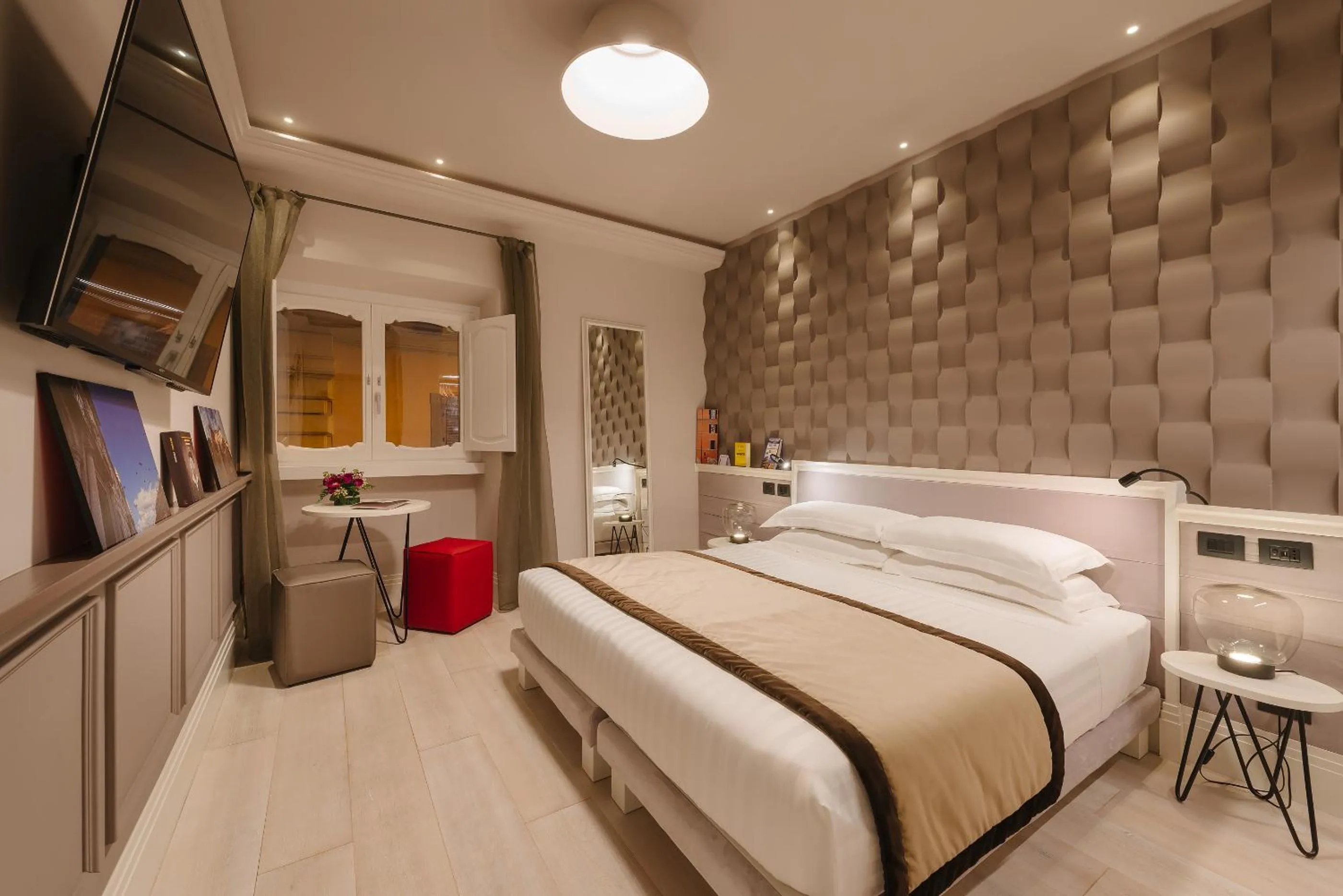 TV and multimedia, Bed in Rhea Silvia Luxury Navona