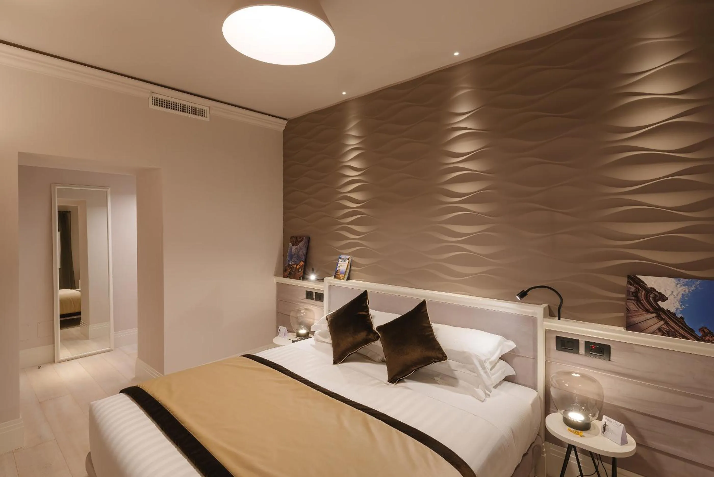 Other, Bed in Rhea Silvia Luxury Navona