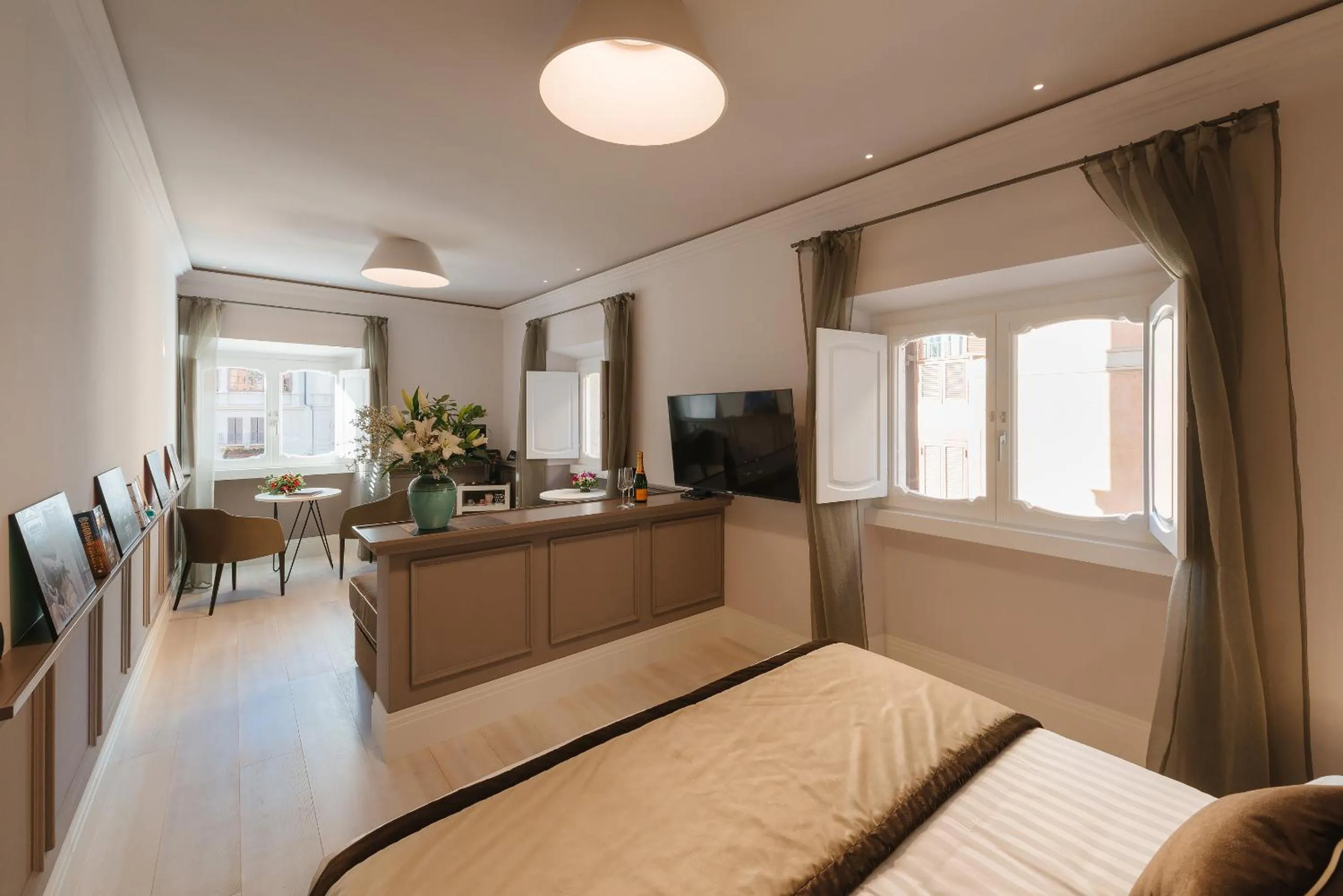 Other in Rhea Silvia Luxury Navona