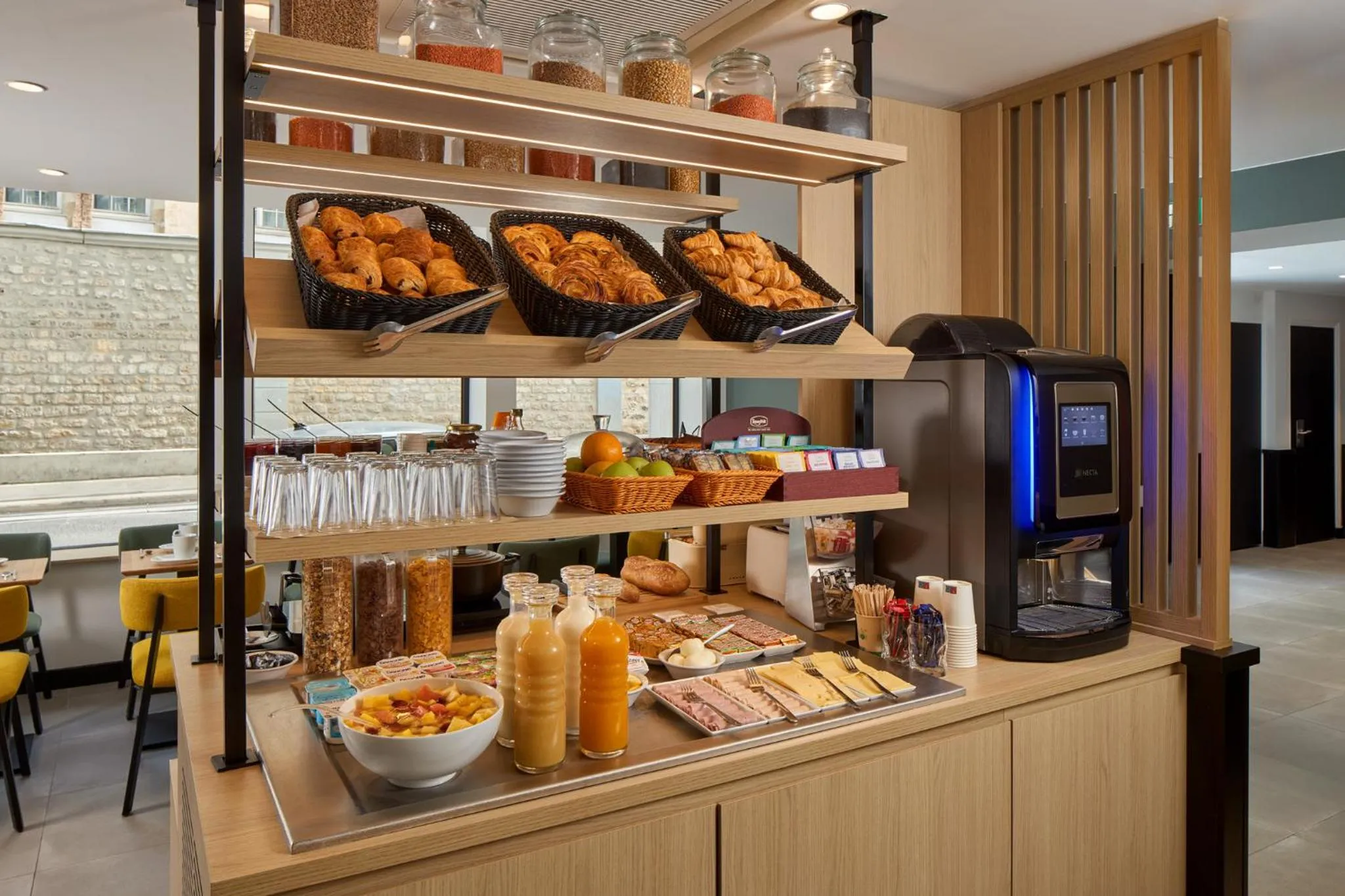 Buffet breakfast in Timhotel Paris Gare de l'Est