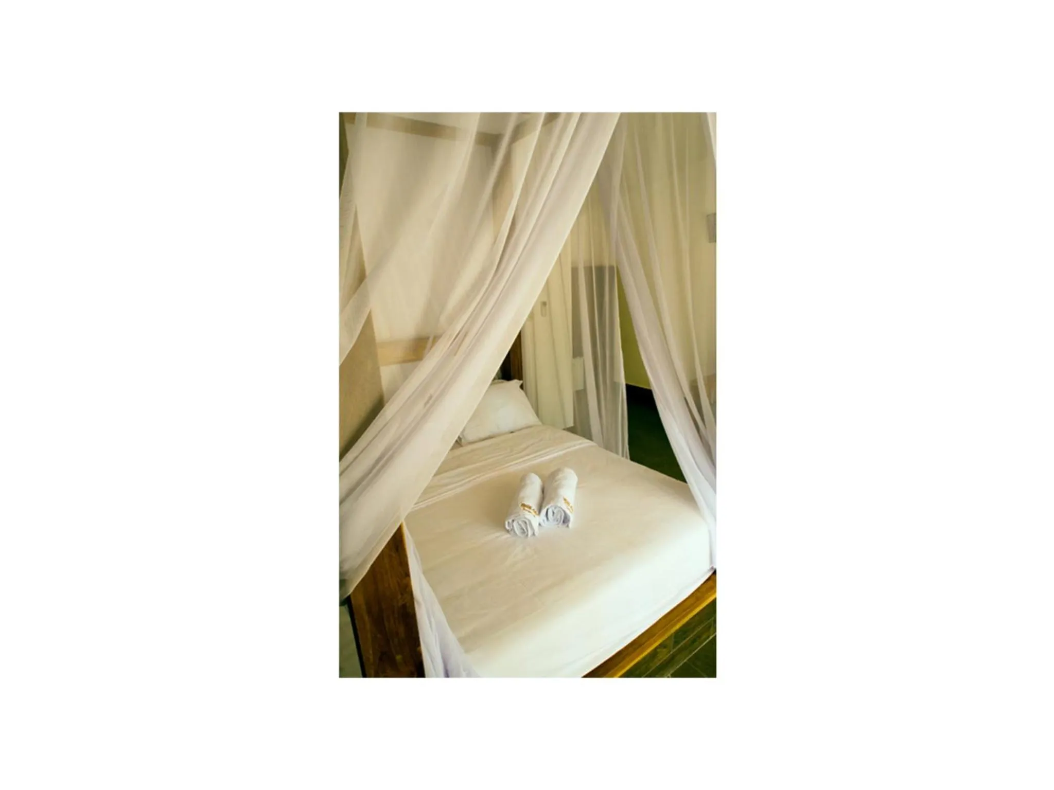 Bed in Gili Air Bungalows