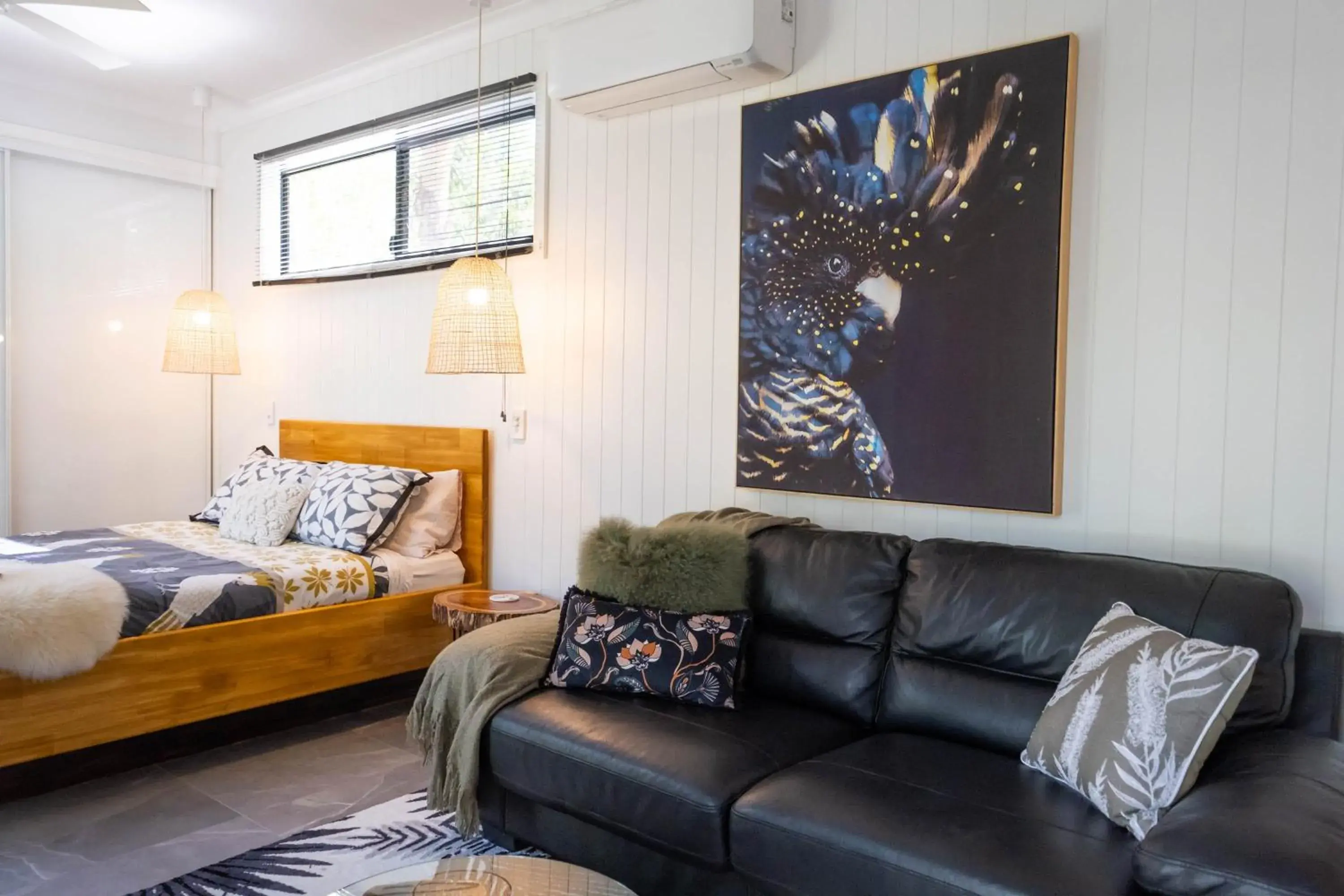 Lounge or bar, Bed in Airlie Beach Eco Cabins - Adults Only Lounge or bar, Bed in Airlie Beach Eco Cabins - Adults Only