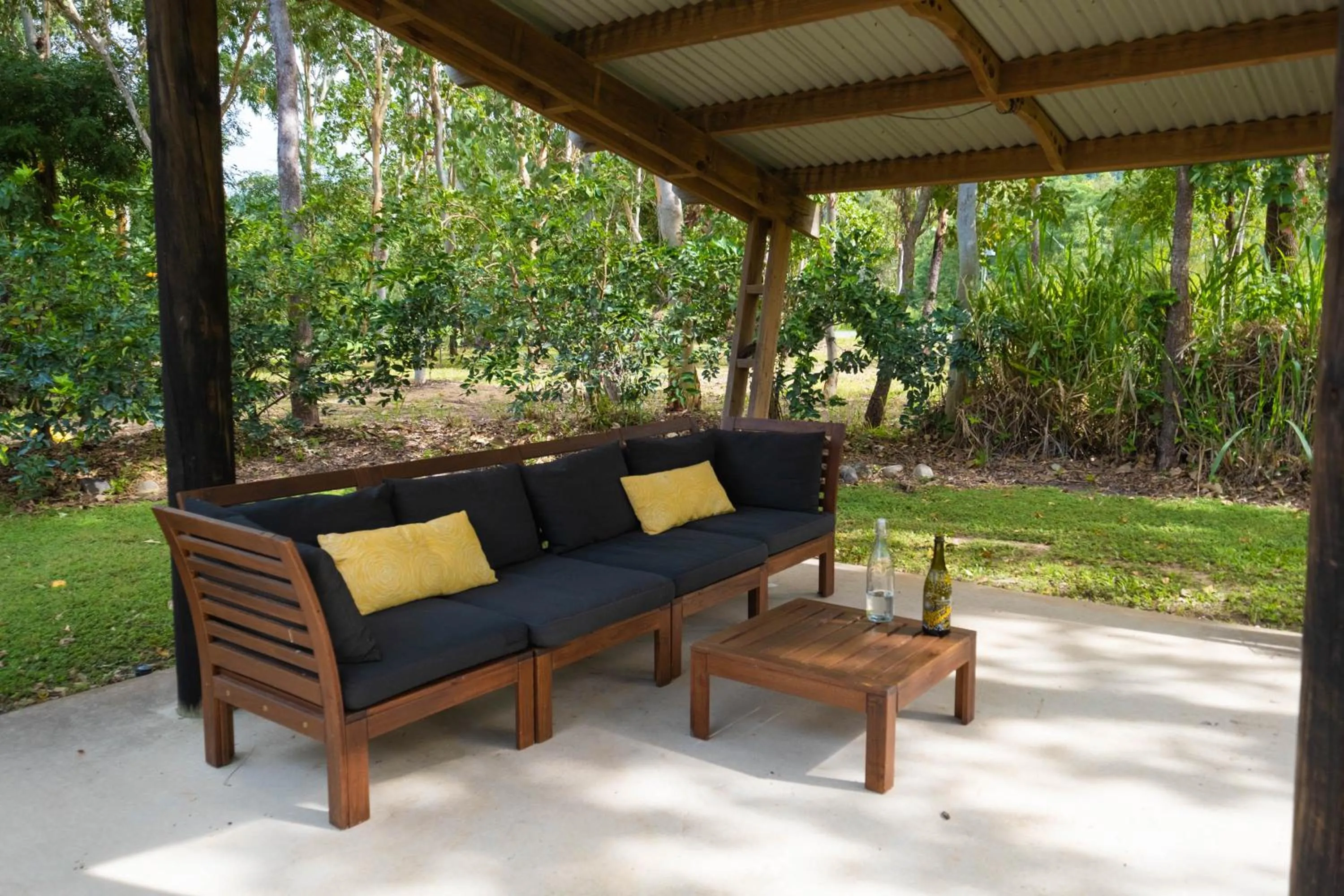 Garden in Airlie Beach Eco Cabins - Adults Only