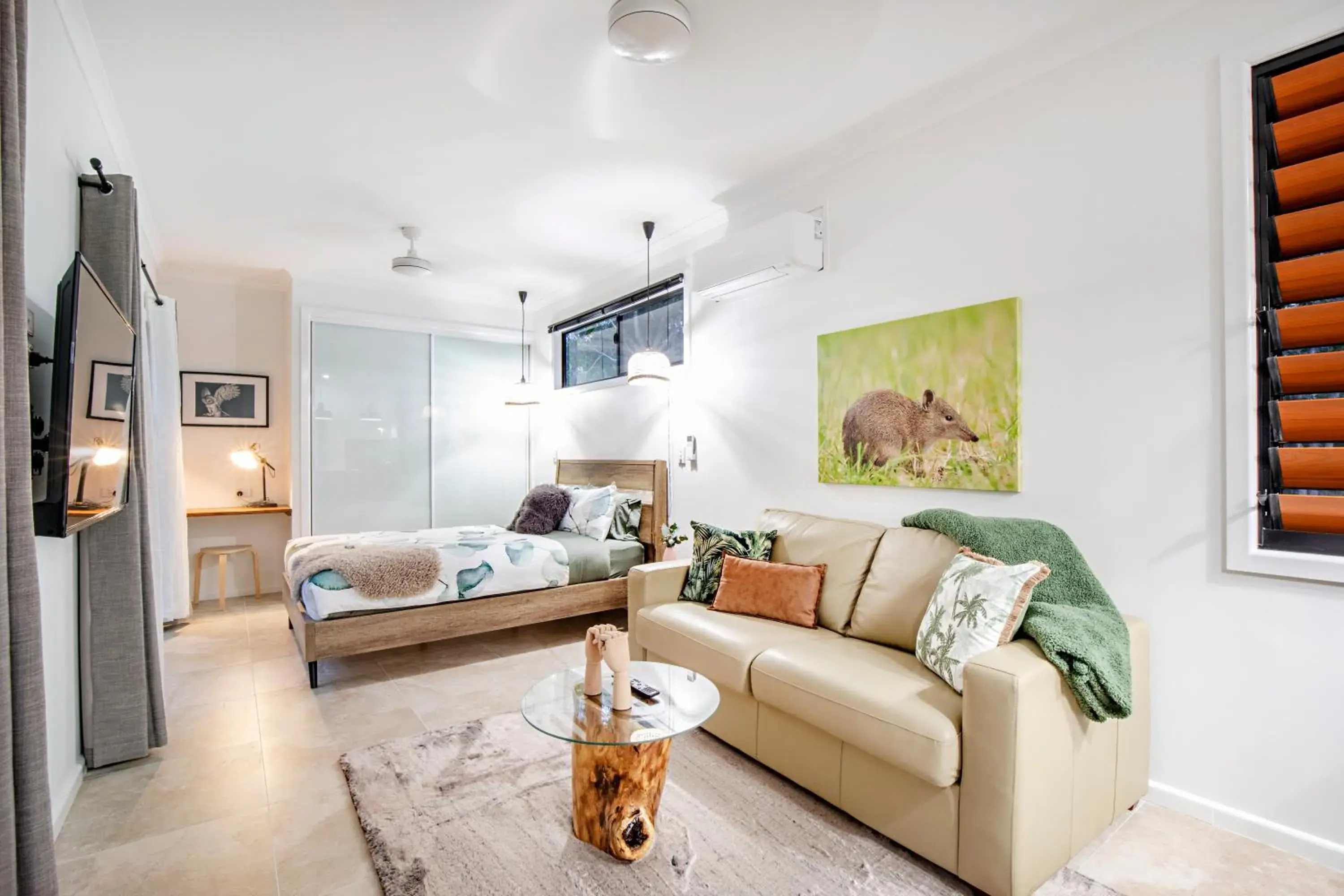 Living room in Airlie Beach Eco Cabins - Adults Only Living room in Airlie Beach Eco Cabins - Adults Only