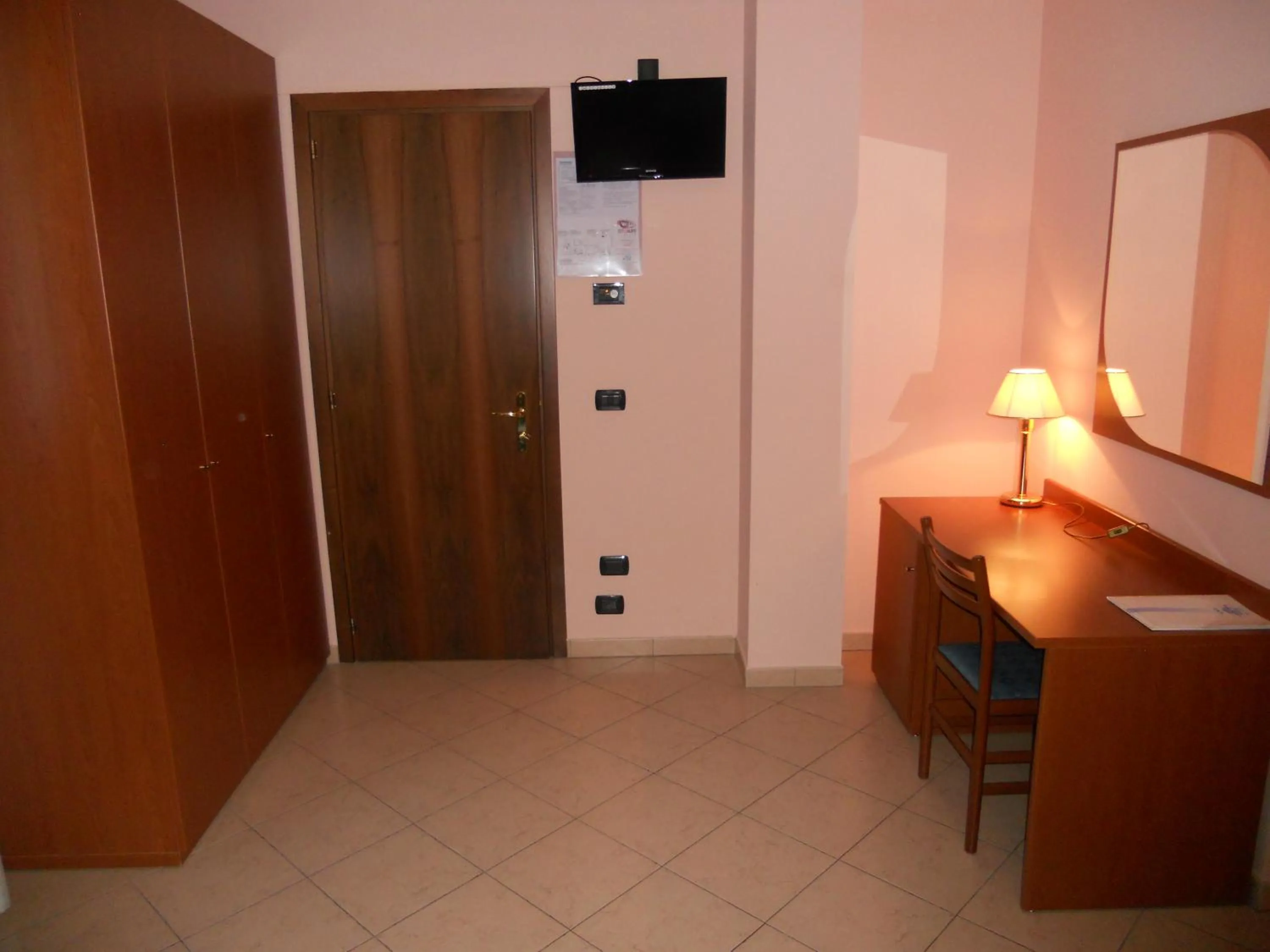Classic Triple Room in Italia Risorta