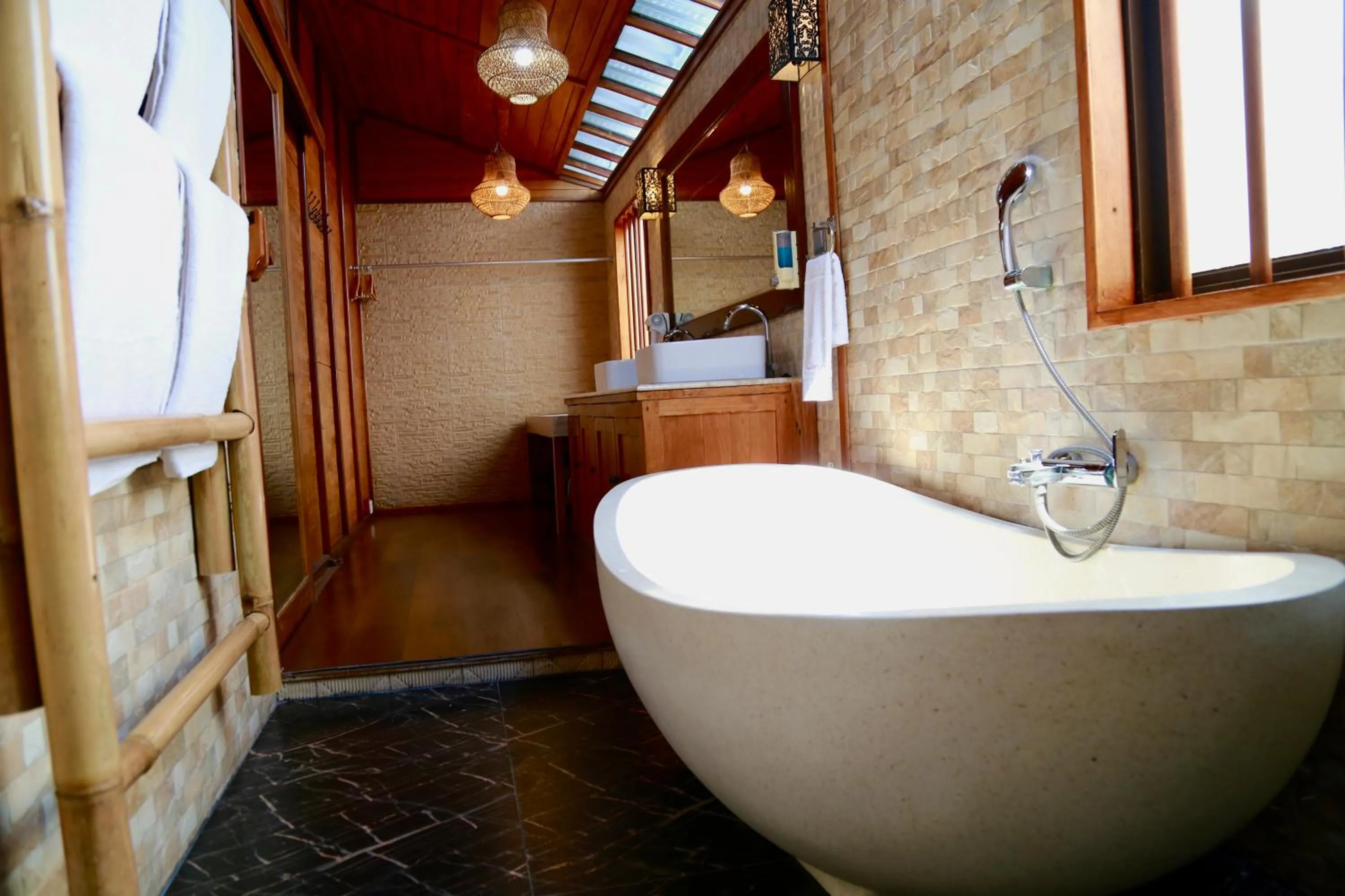 Property building in Seahouse Bali Indah Beach Inn