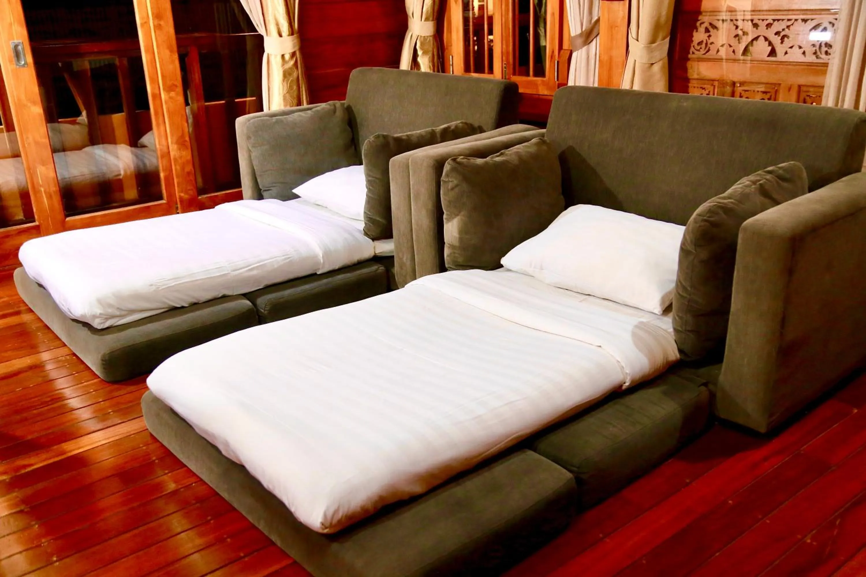 Property building in Seahouse Bali Indah Beach Inn