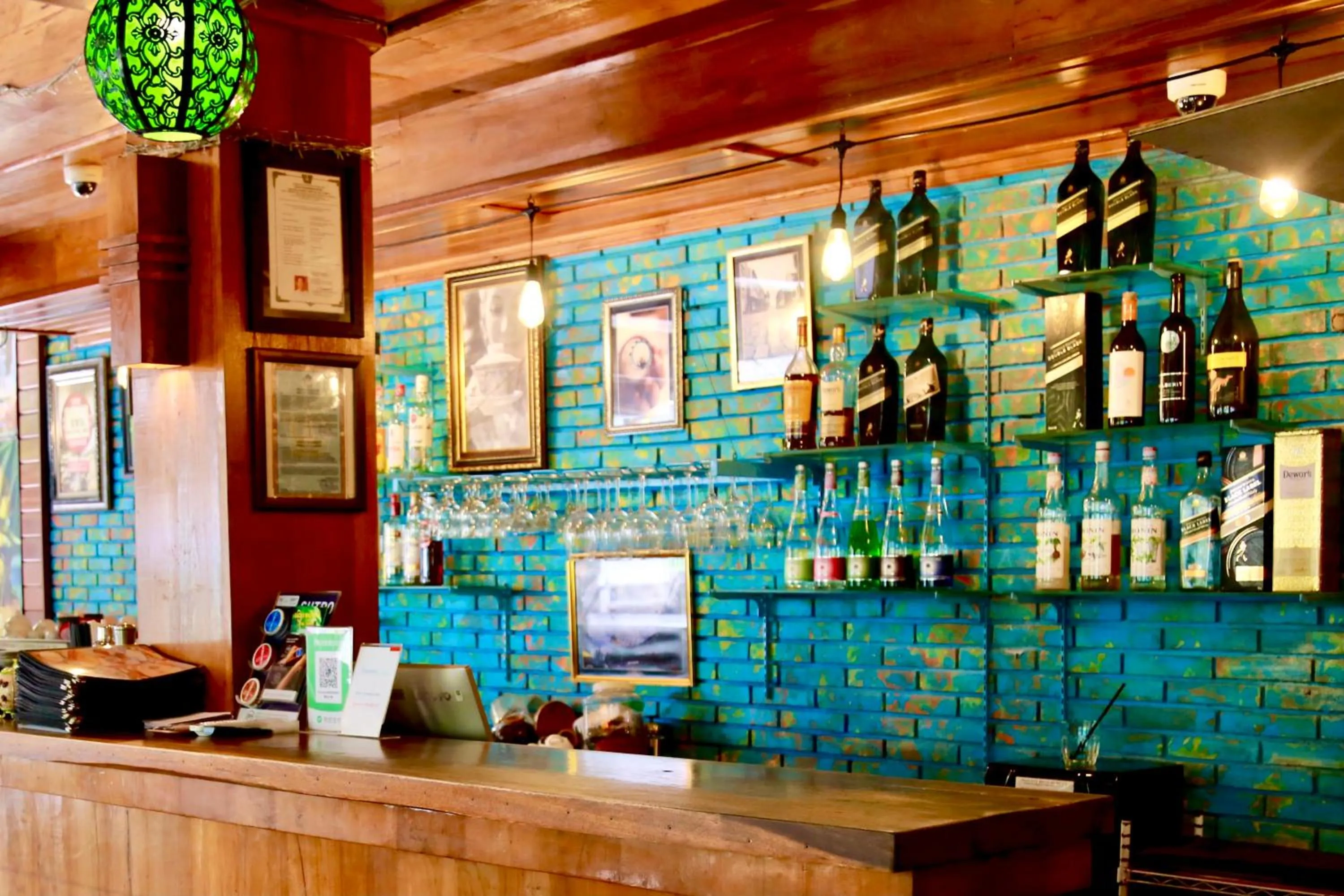 Restaurant/places to eat in Seahouse Bali Indah Beach Inn