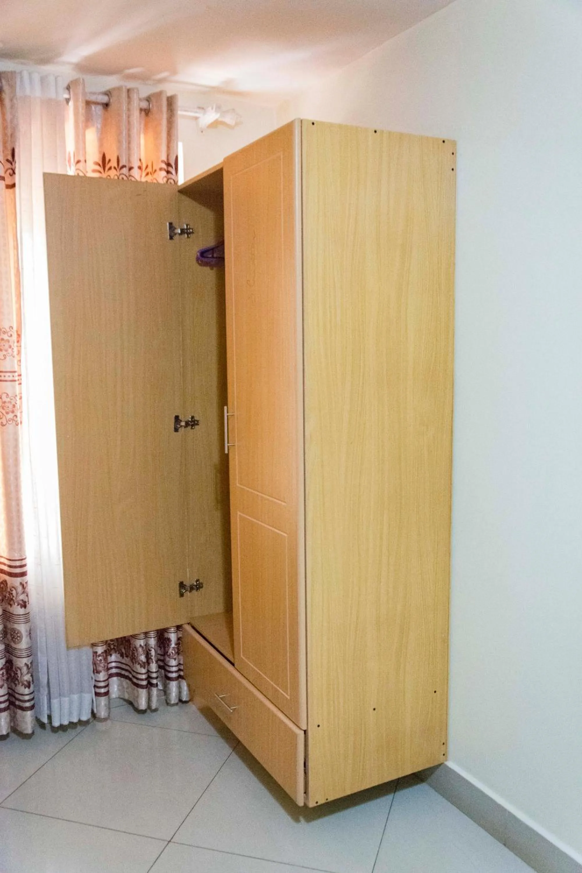 TV and multimedia in G-One Hotel Kampala