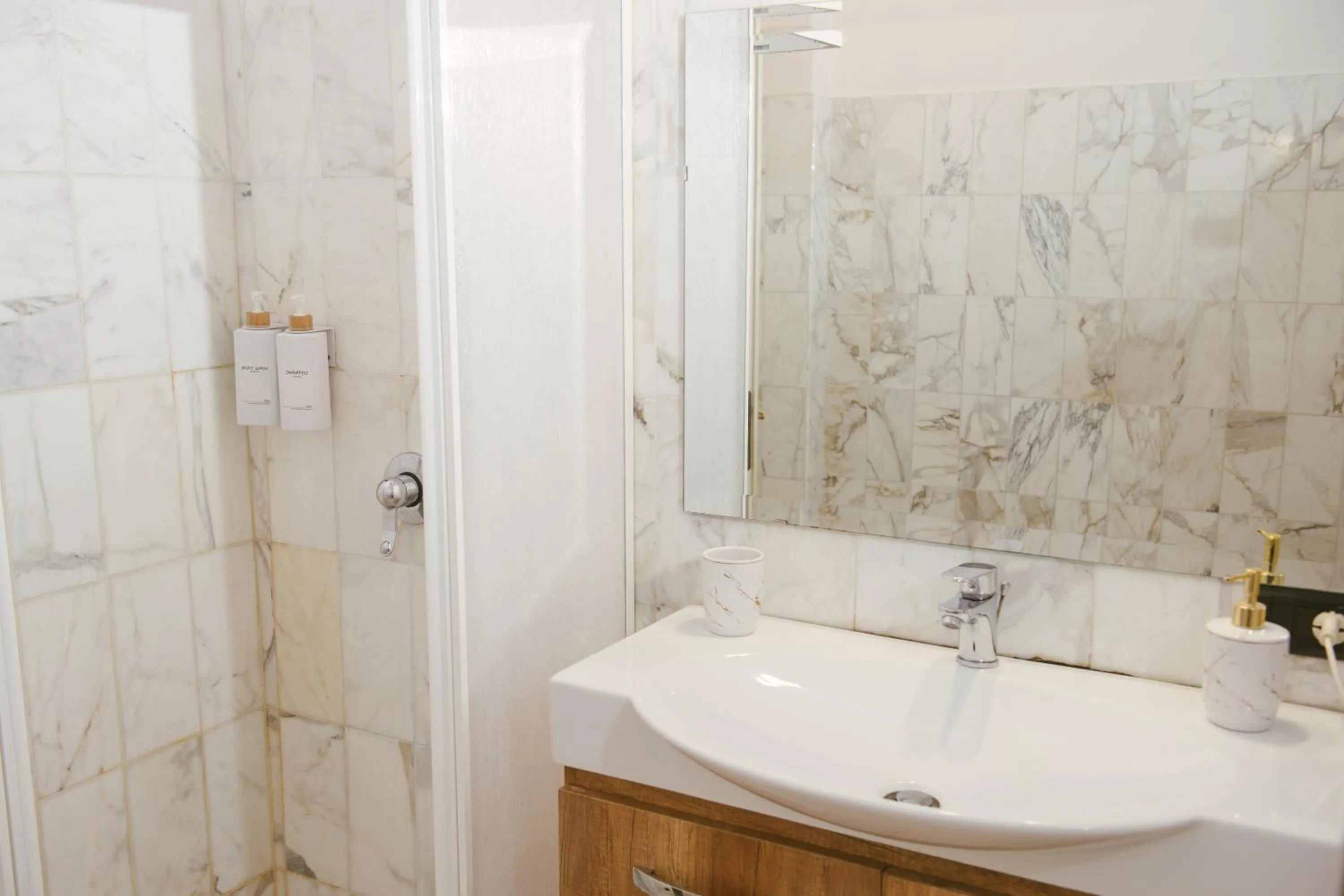 Shower in B&B Boteroom