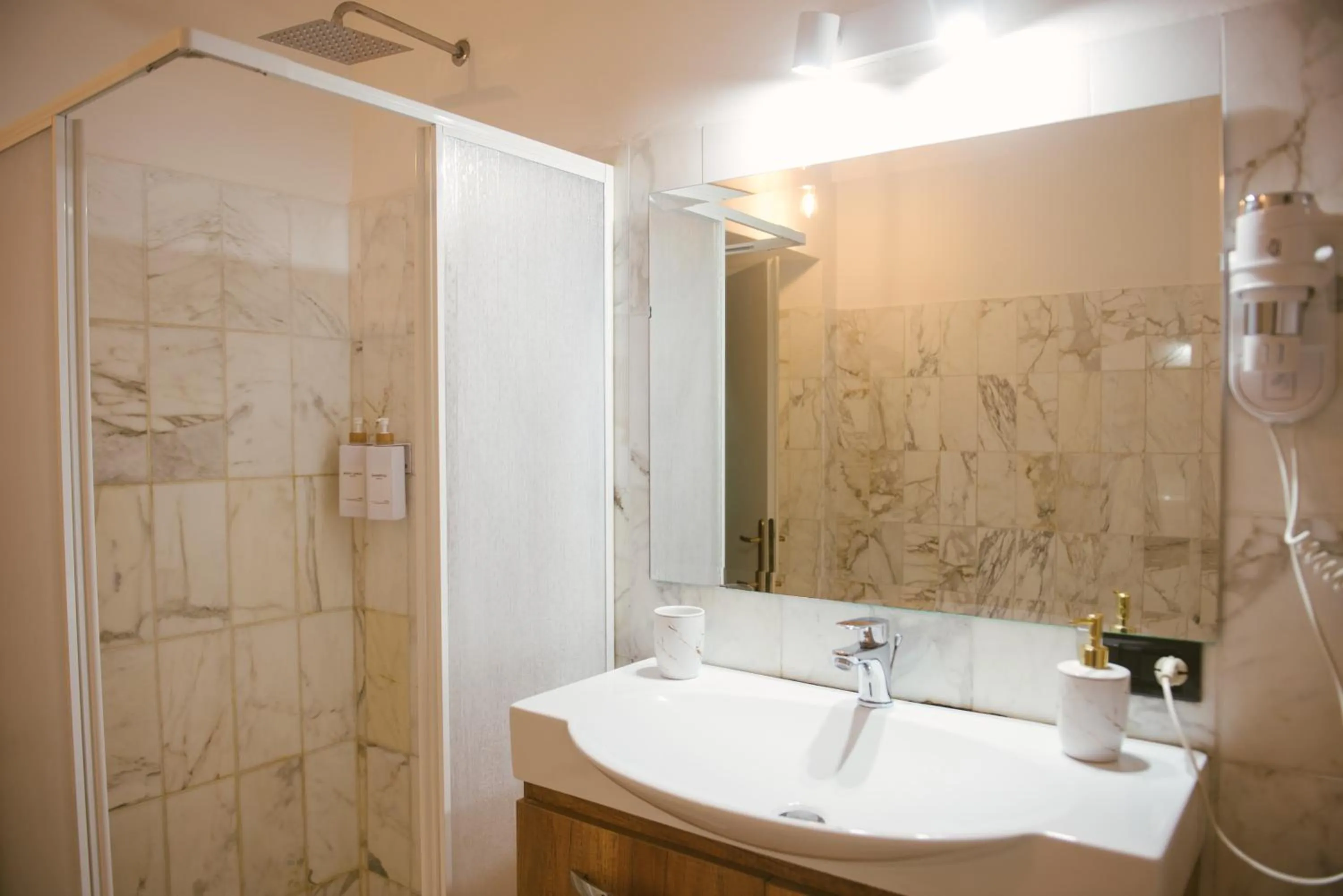 Shower in B&B Boteroom