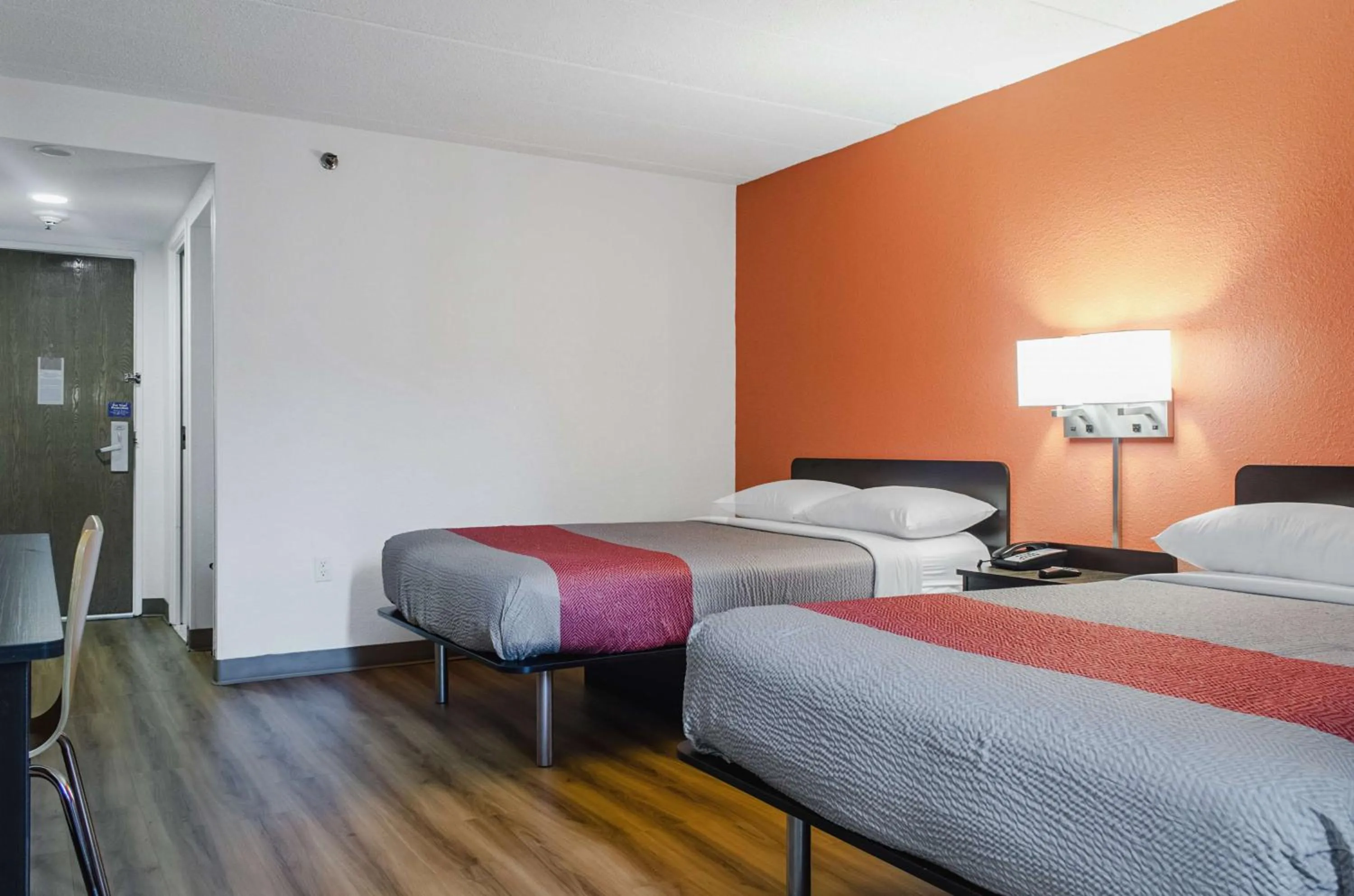 Bedroom, Bed in Motel 6-Brockton, MA