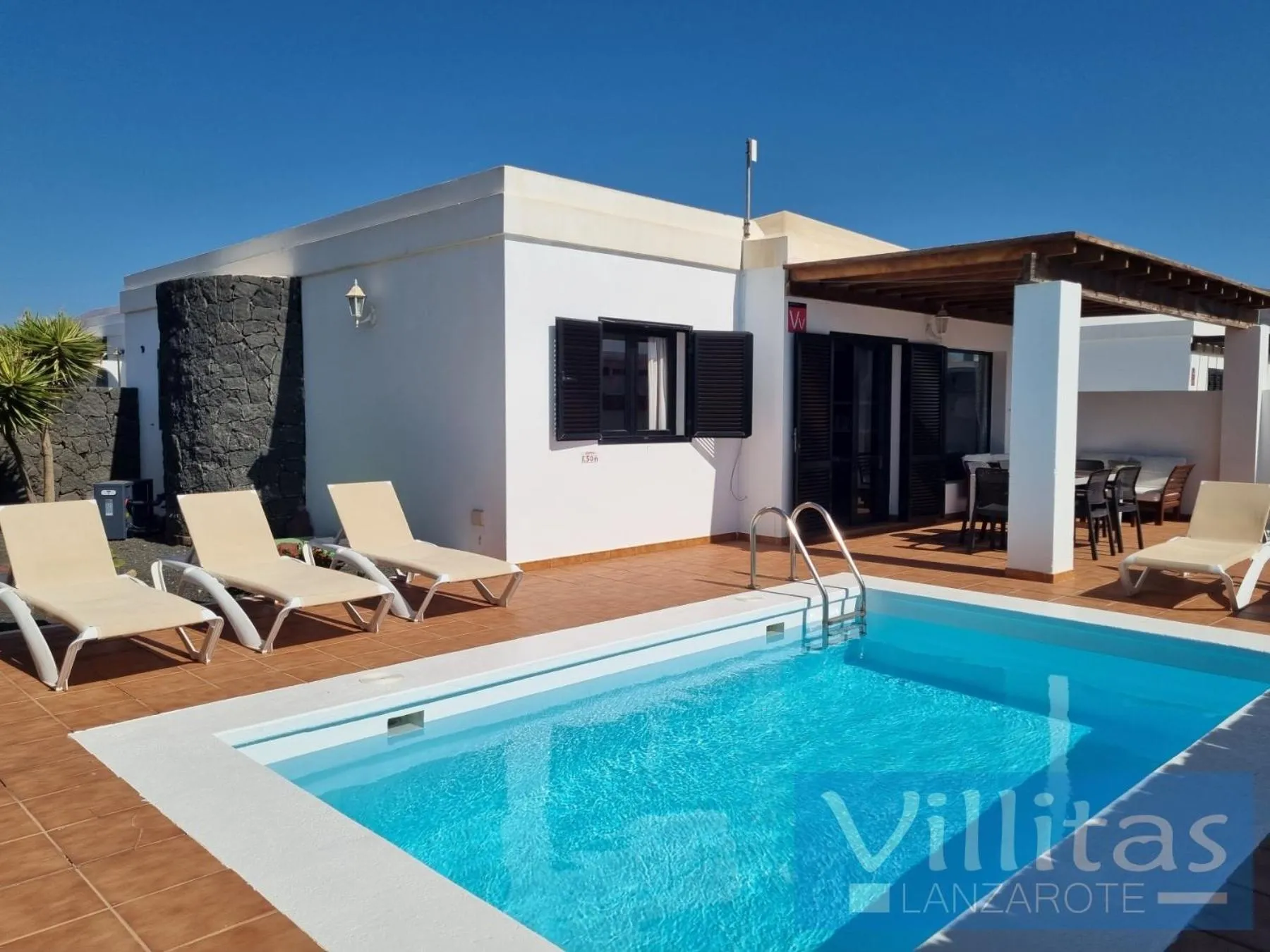 VILLA BERMEJA 10 by Villitas