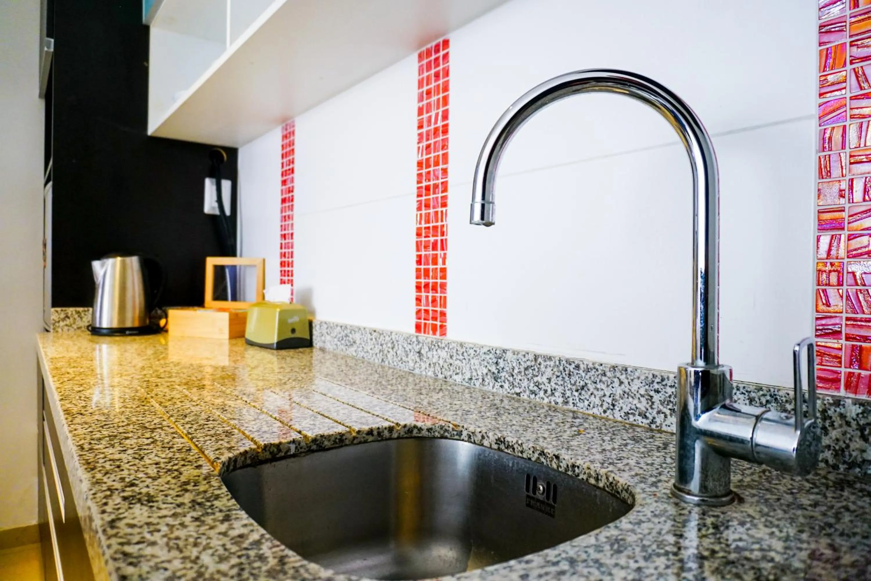 Kitchen or kitchenette in Apart Hotel Petit Palace Suites