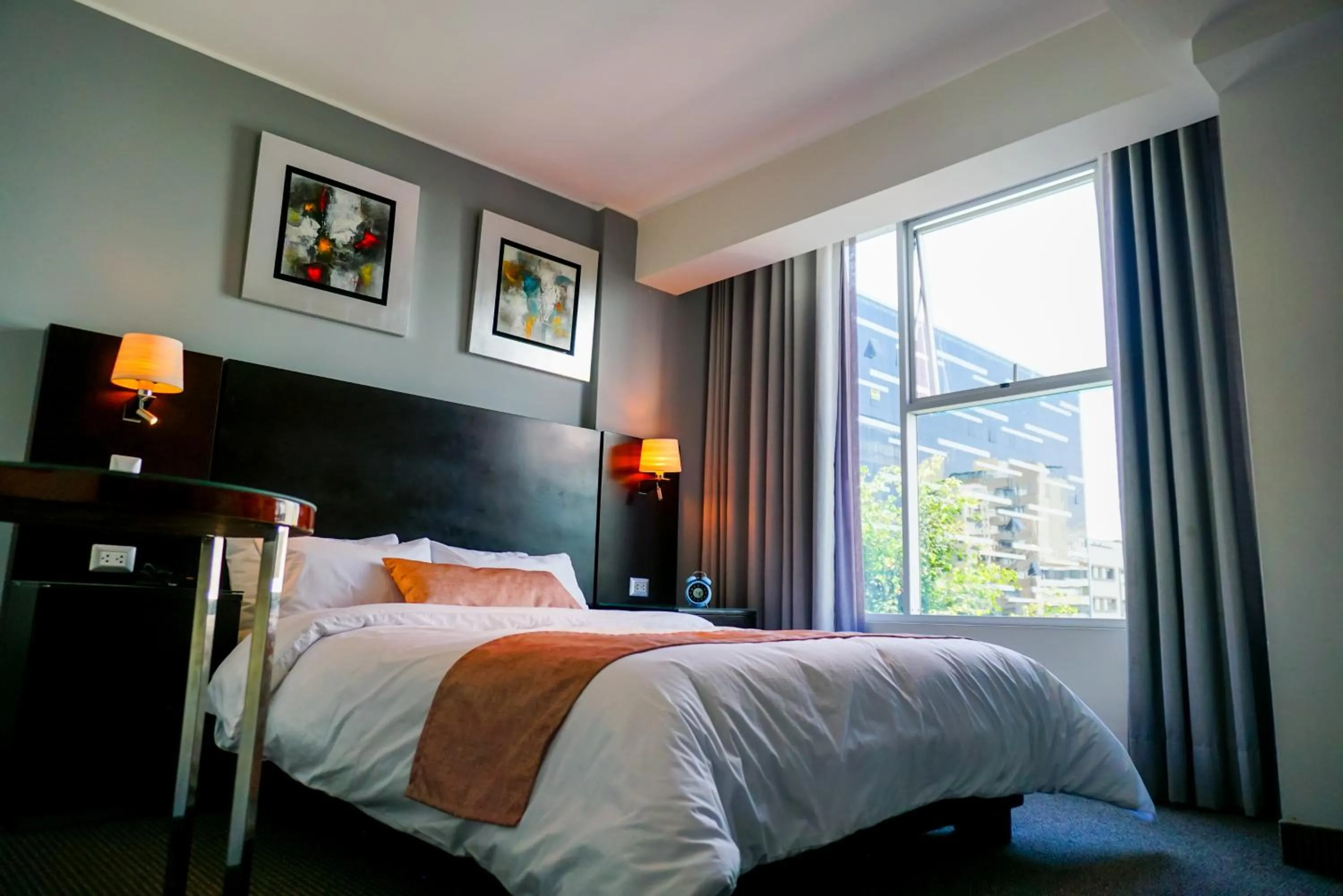 Bed in Apart Hotel Petit Palace Suites