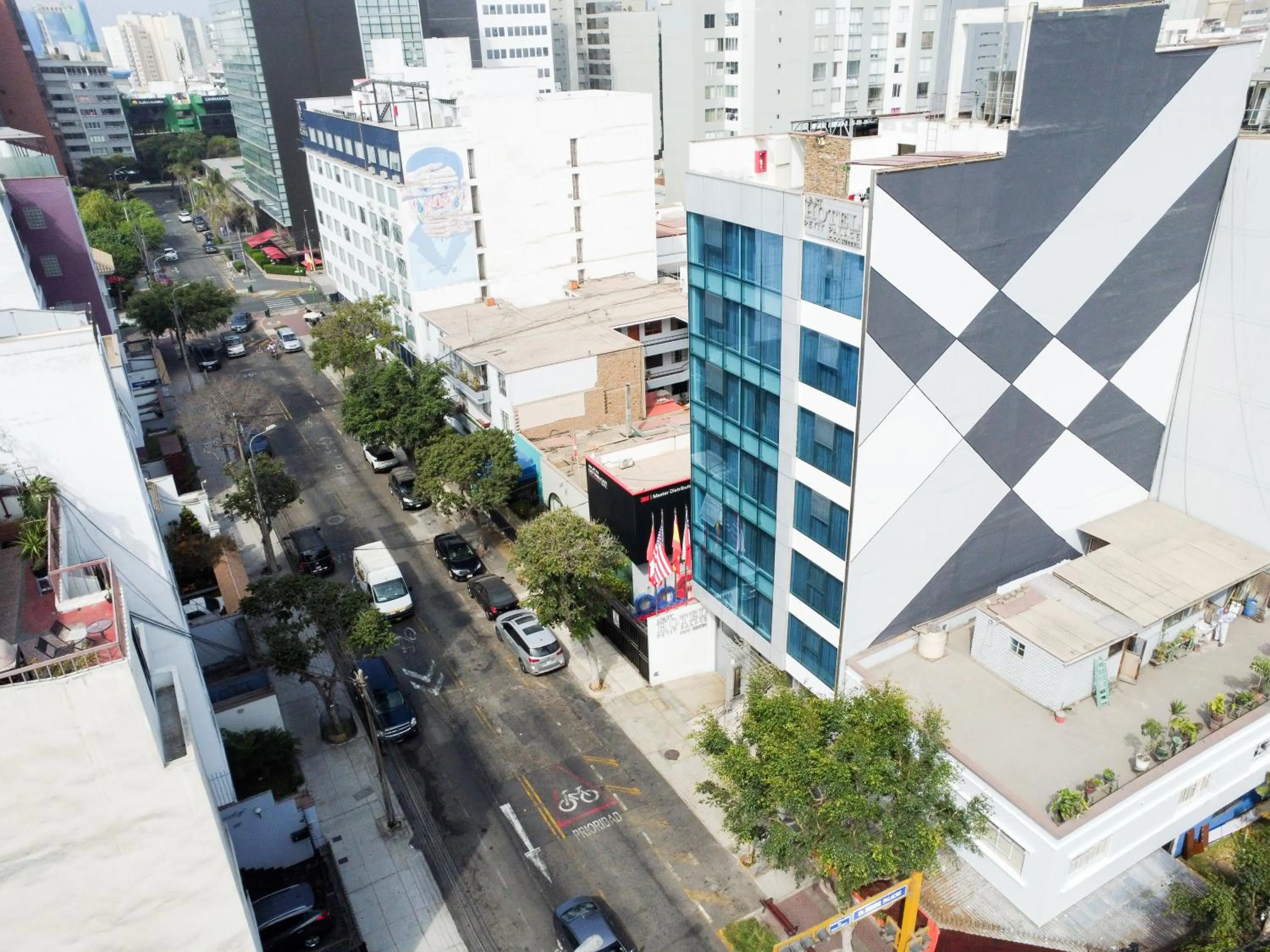 Property building in Apart Hotel Petit Palace Suites