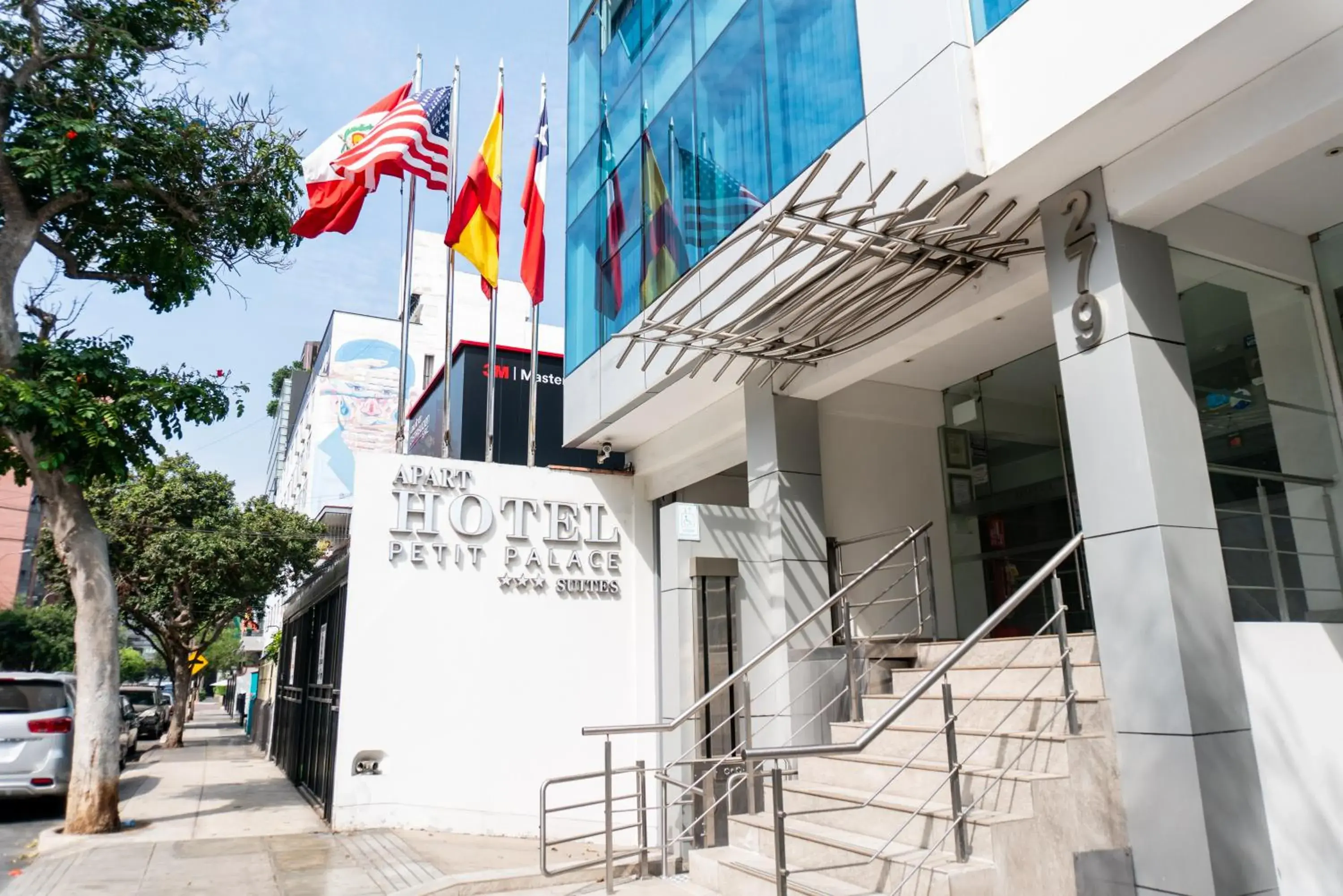 Property building in Apart Hotel Petit Palace Suites Property building in Apart Hotel Petit Palace Suites