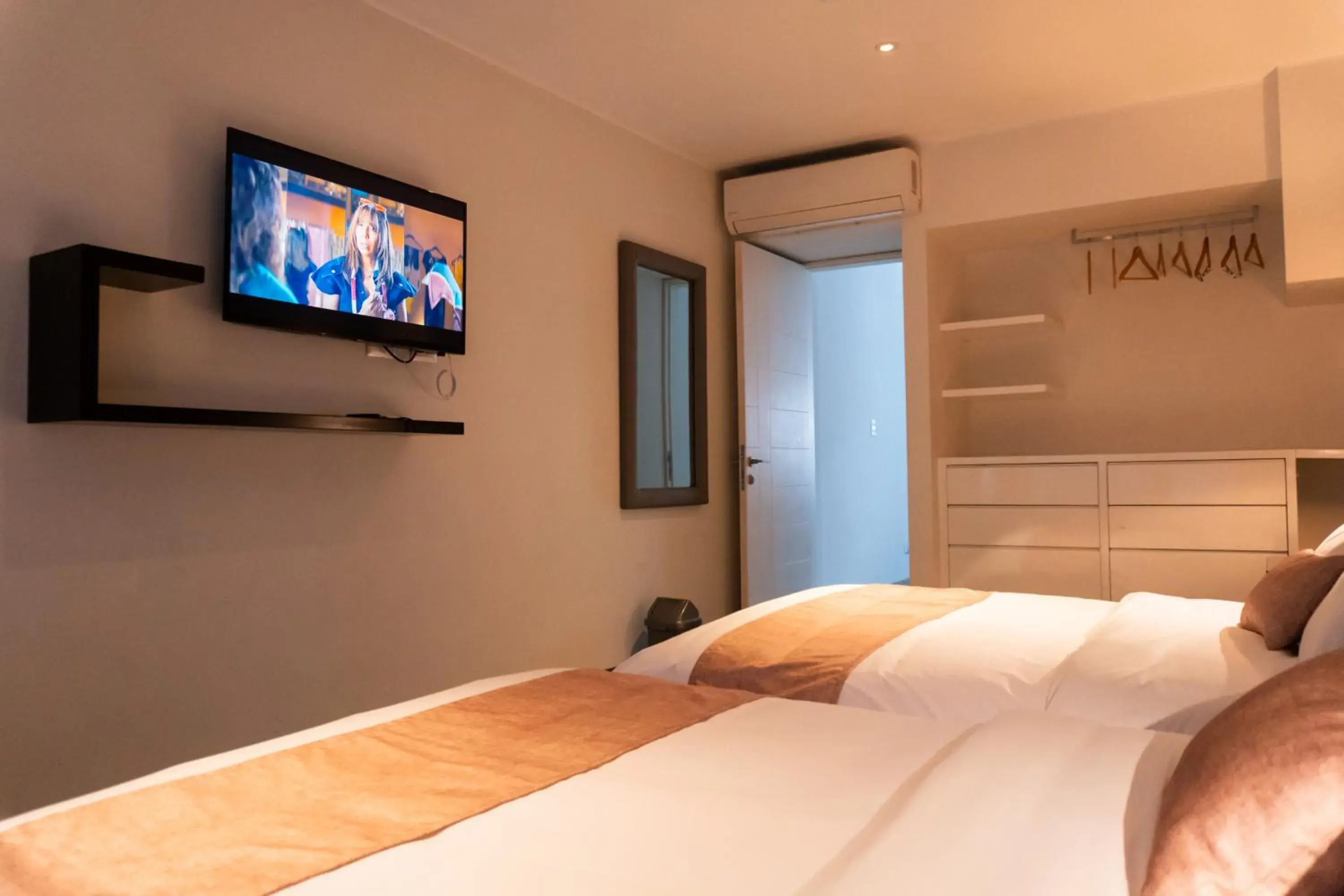 Bed in Apart Hotel Petit Palace Suites Bed in Apart Hotel Petit Palace Suites