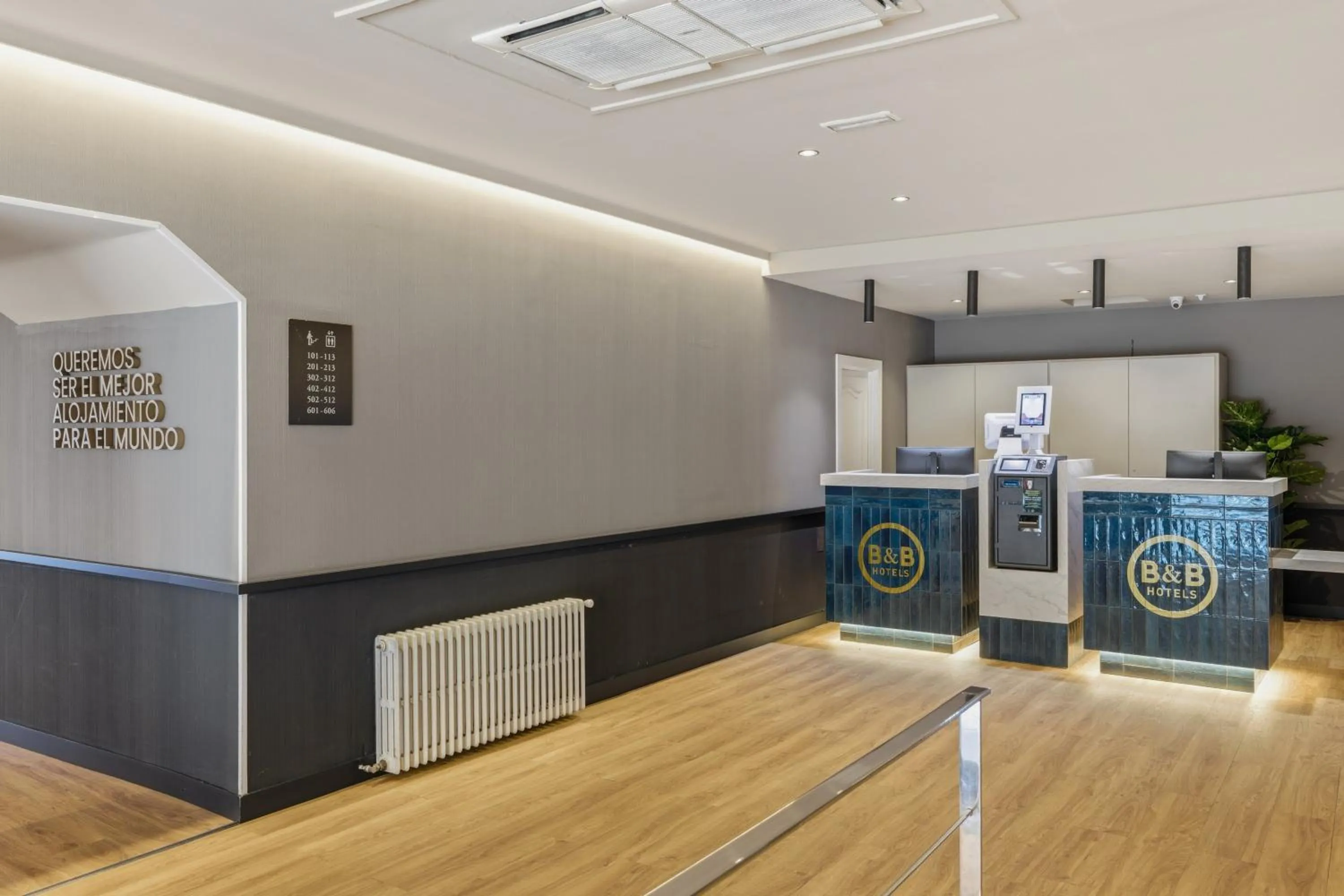 Lobby or reception in B&B HOTEL Vigo