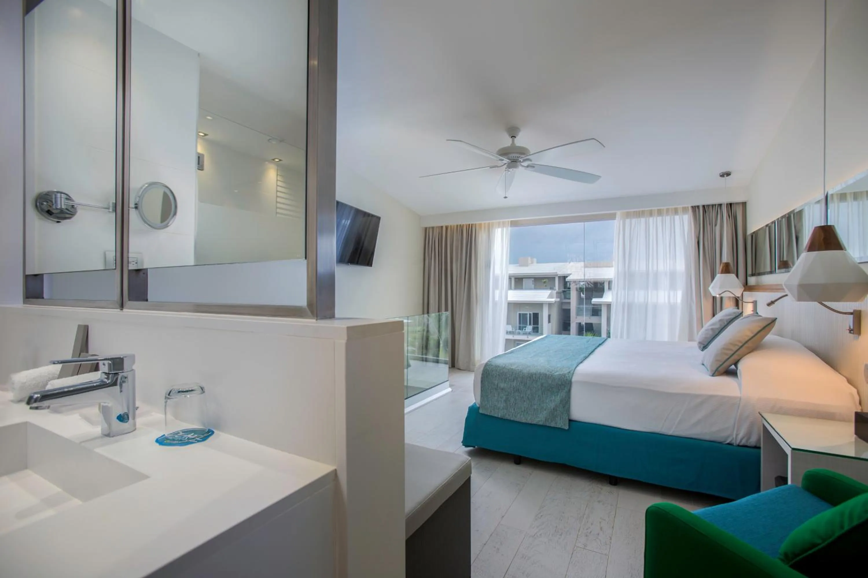 Photo of the whole room, Bed in Catalonia Royal La Romana Adults Only - All Inclusive