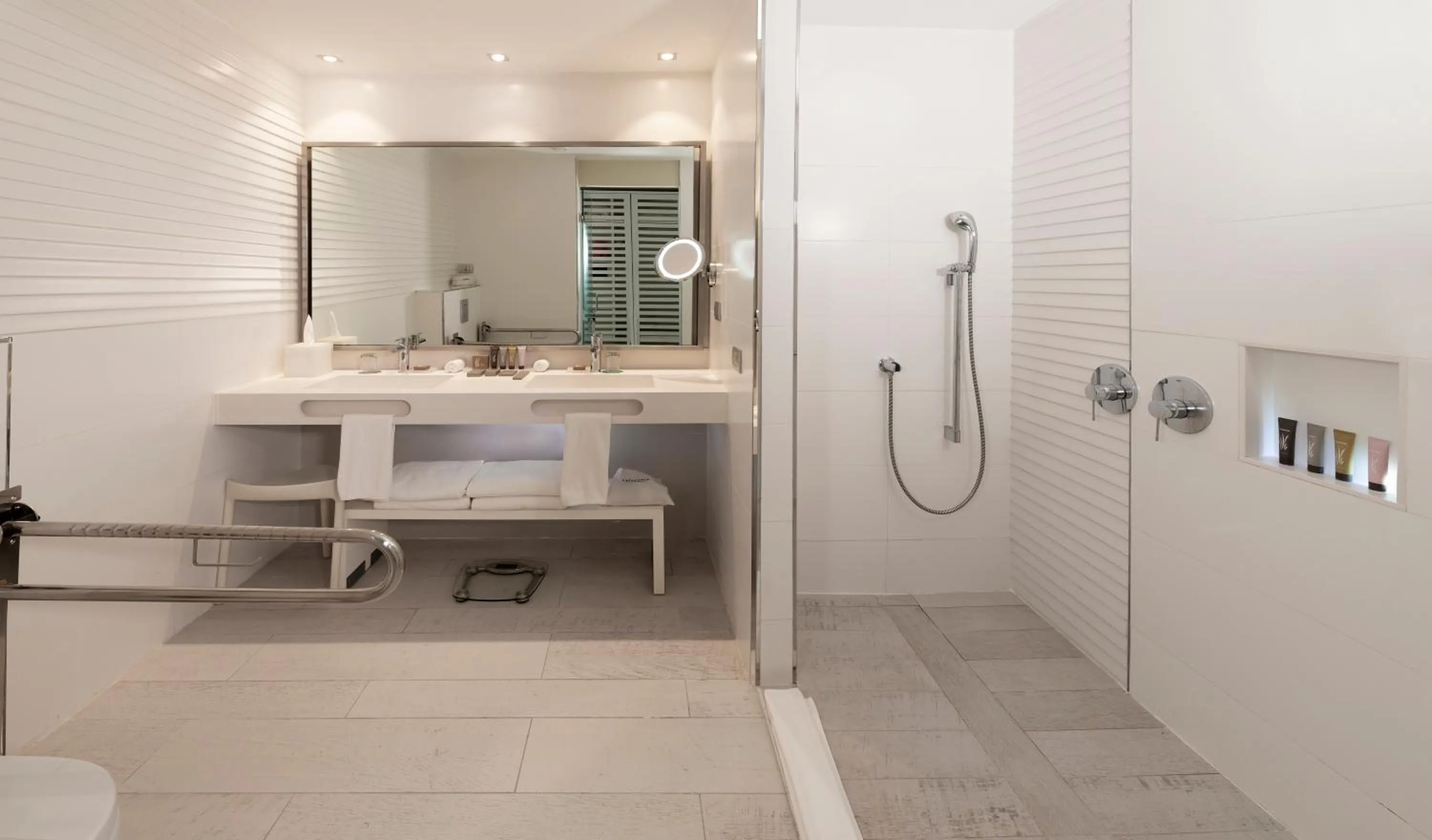 Shower in Catalonia Royal La Romana Adults Only - All Inclusive