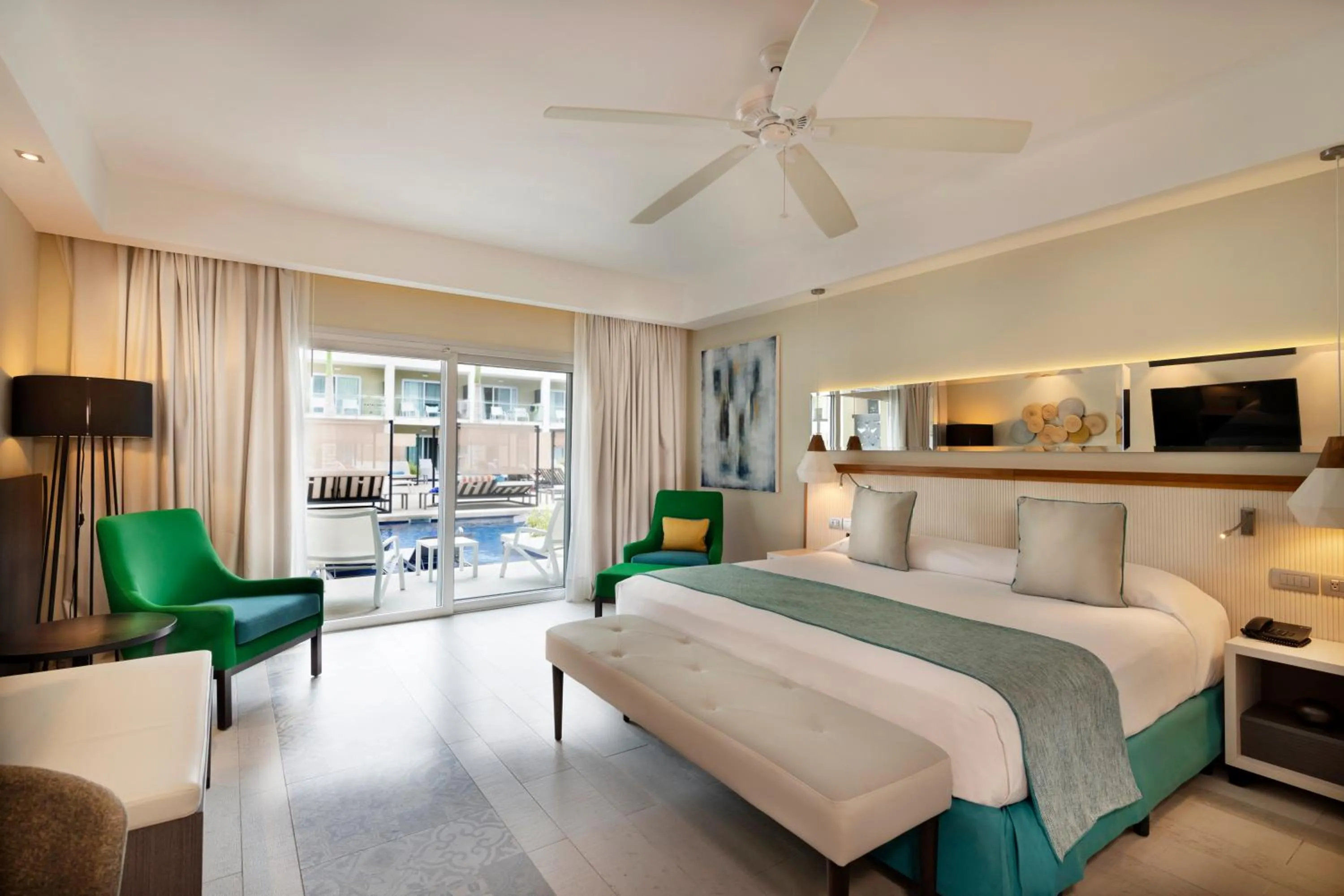 Photo of the whole room, Bed in Catalonia Royal La Romana Adults Only - All Inclusive