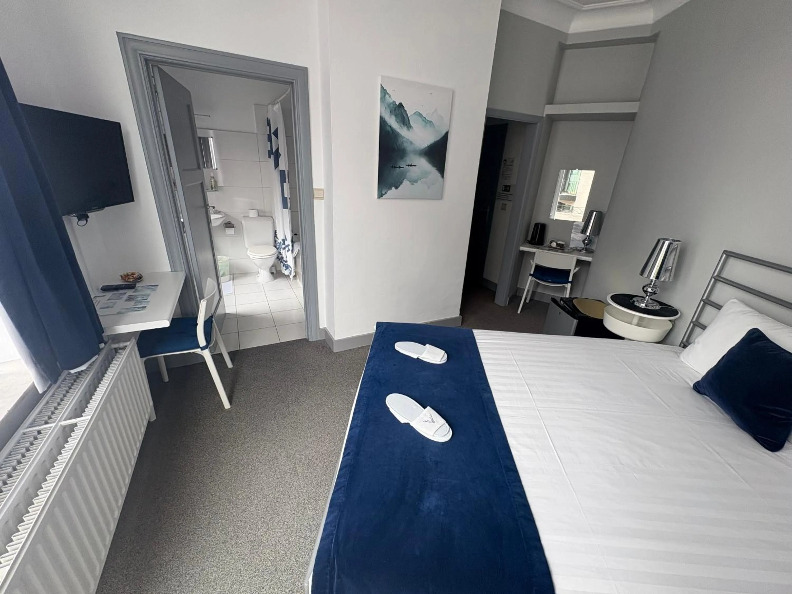 Photo of the whole room, Bed in Eurotel