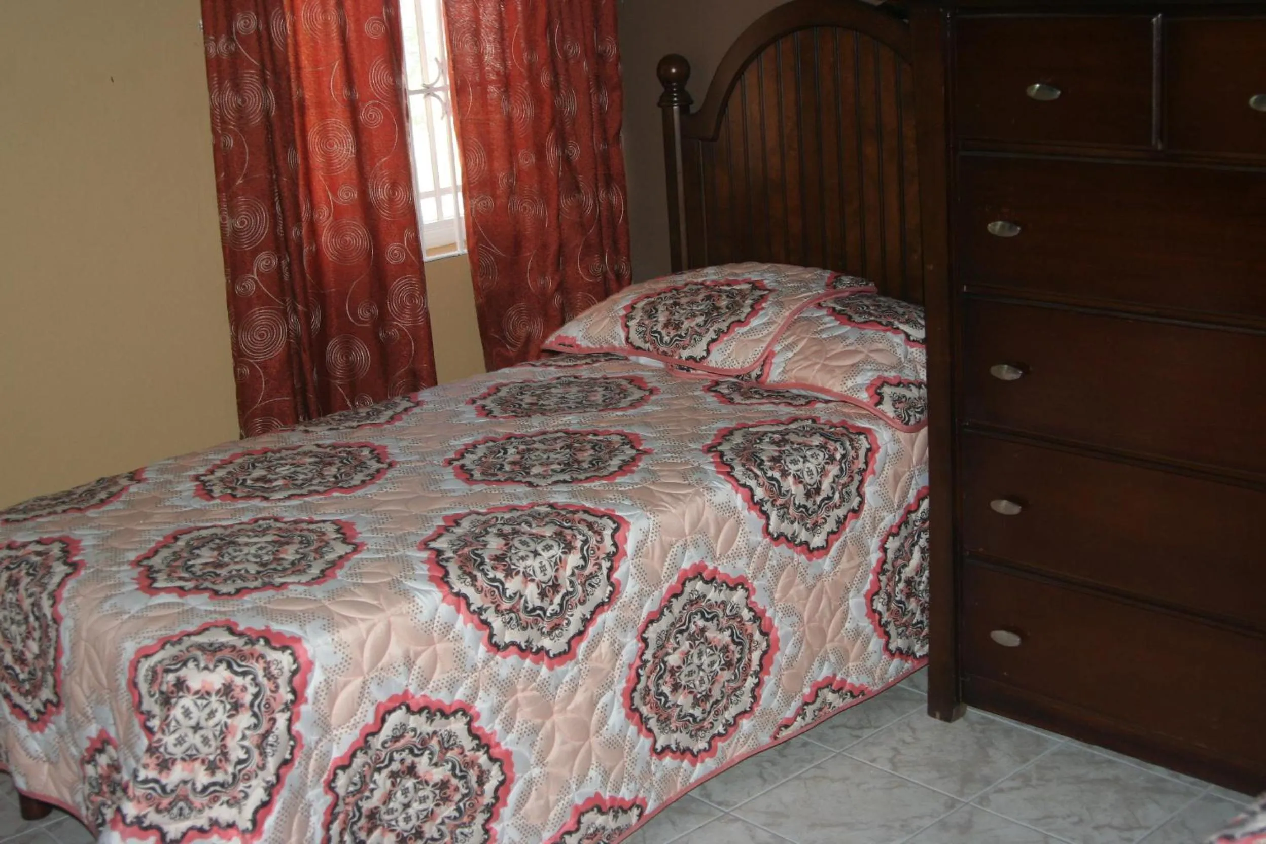 Bed in Cozy Apartment