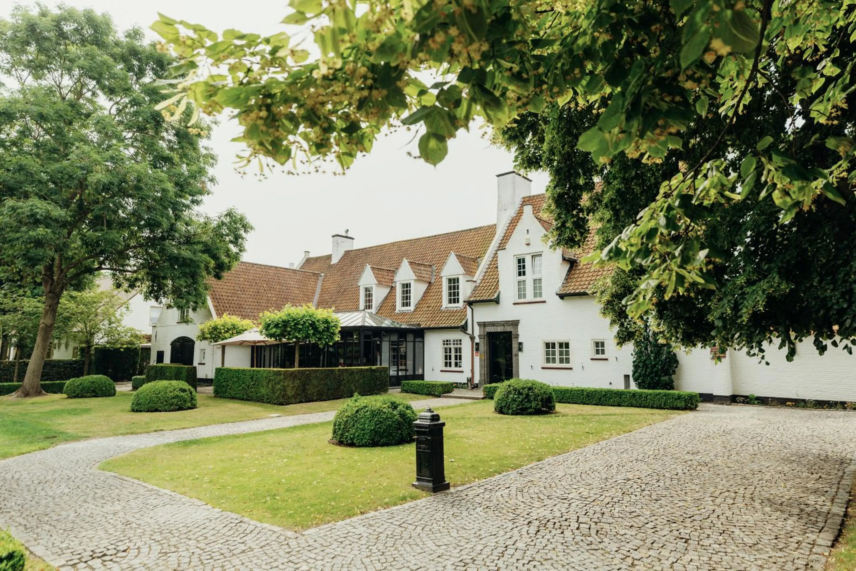 Property building in Charl's