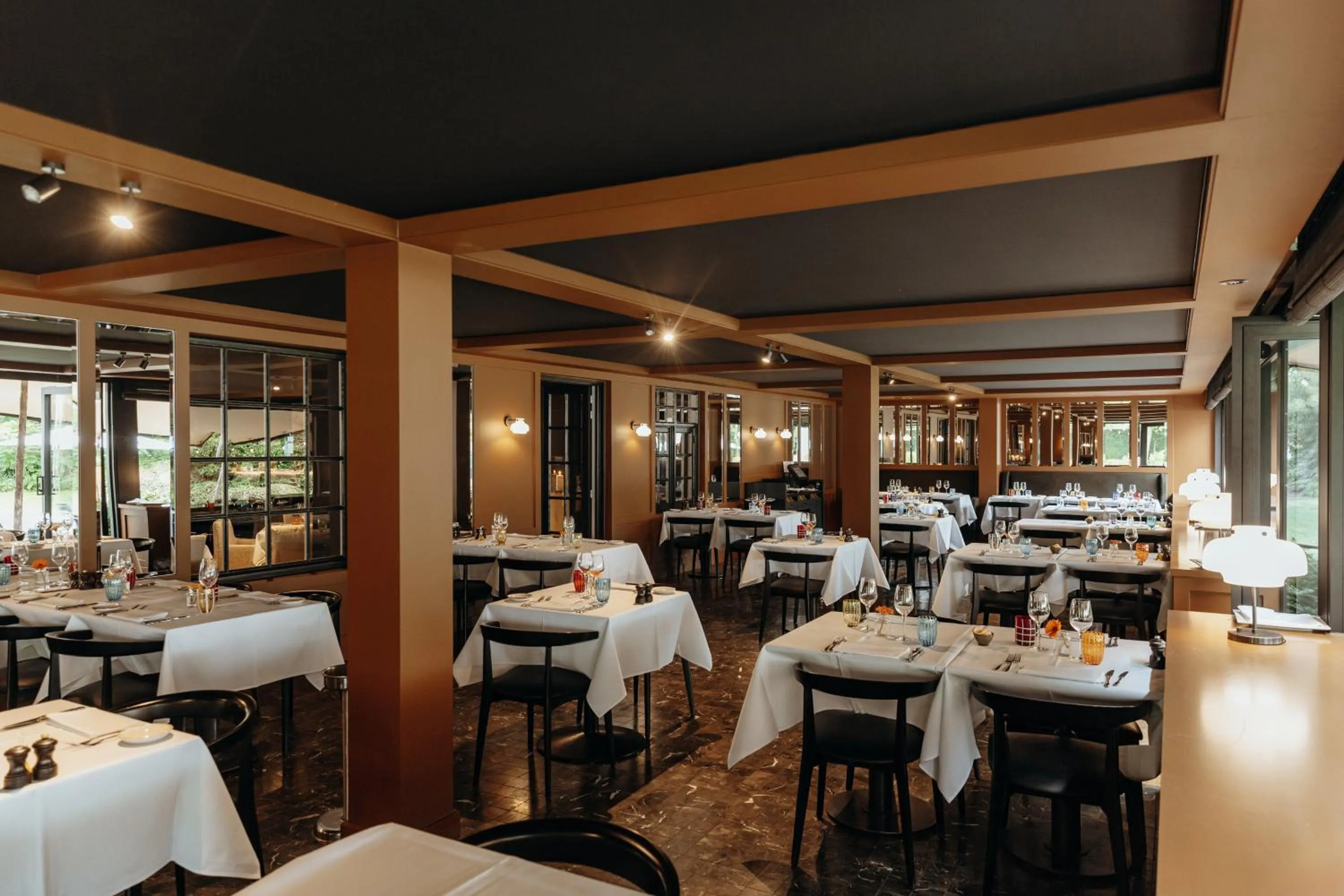 Restaurant/places to eat in Charl's