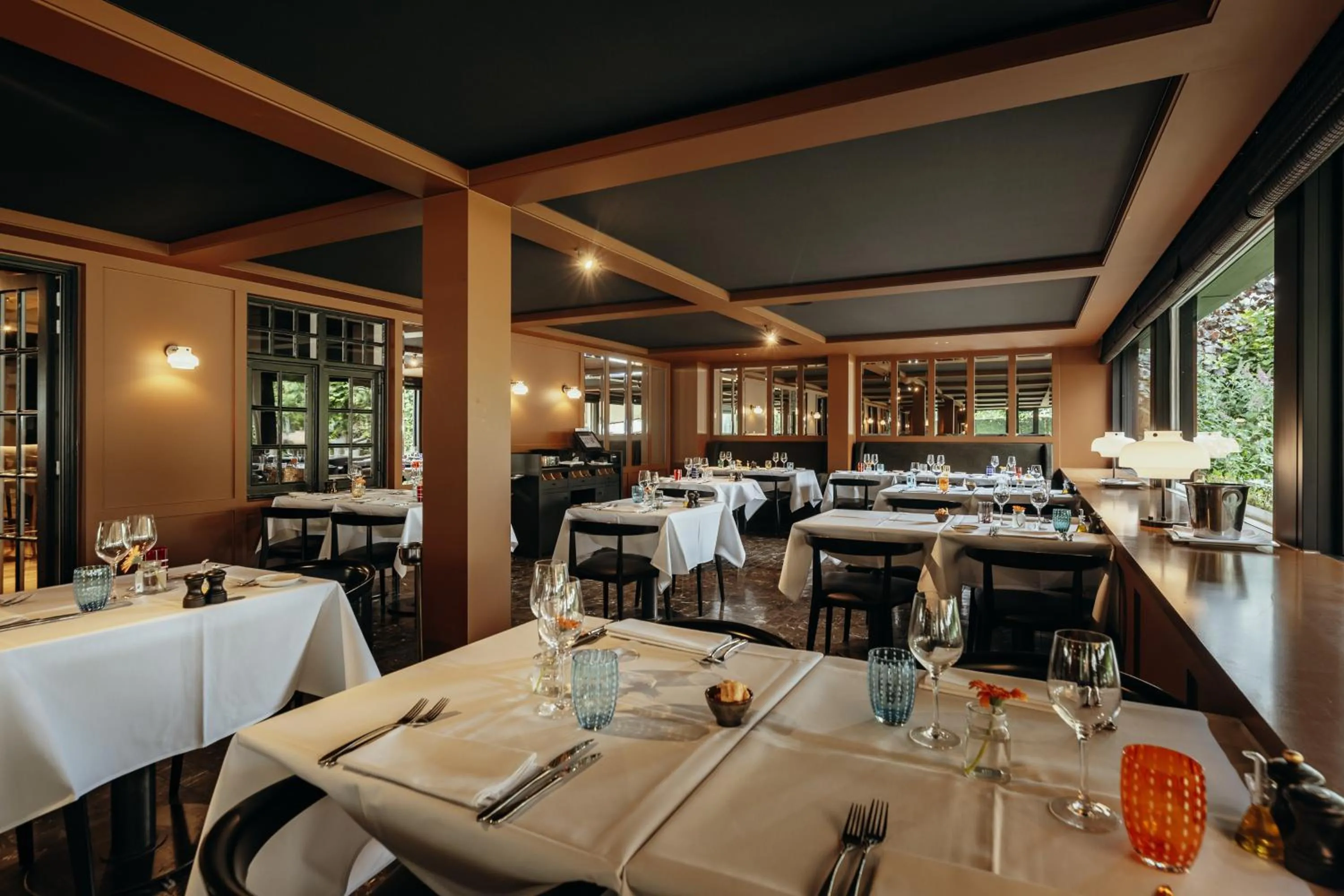 Restaurant/places to eat in Charl's