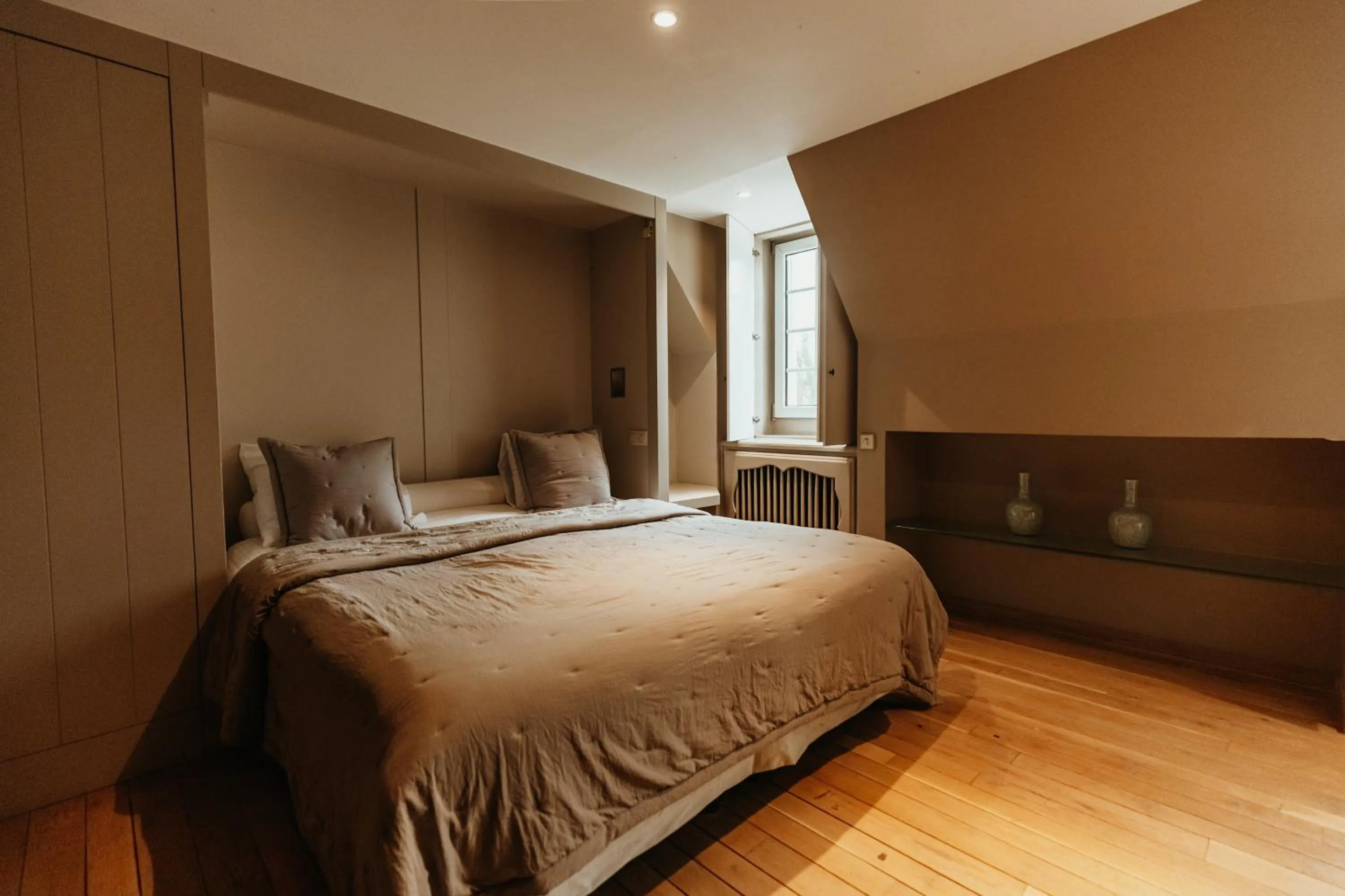 Bed in Charl's