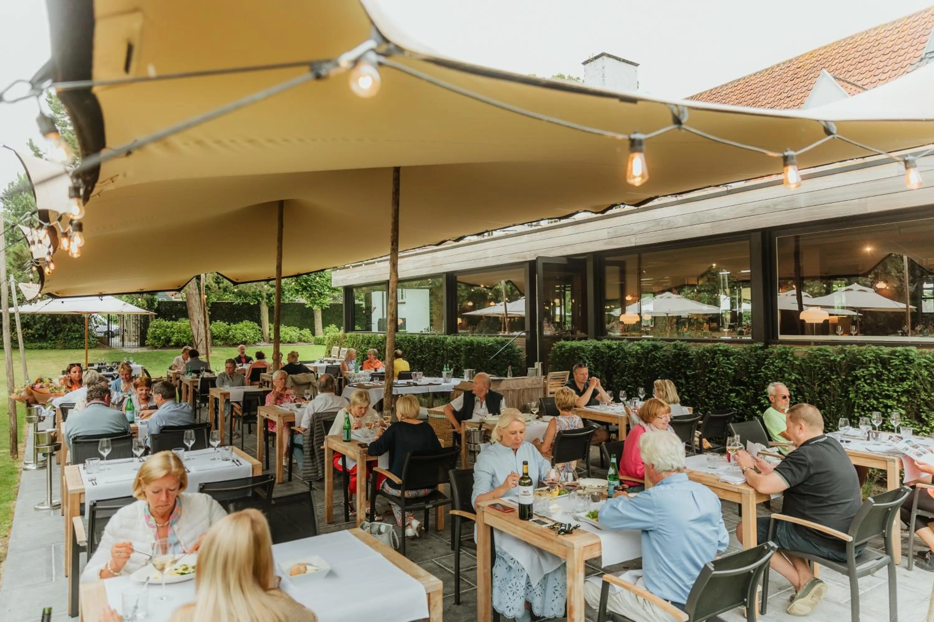 Restaurant/places to eat in Charl's