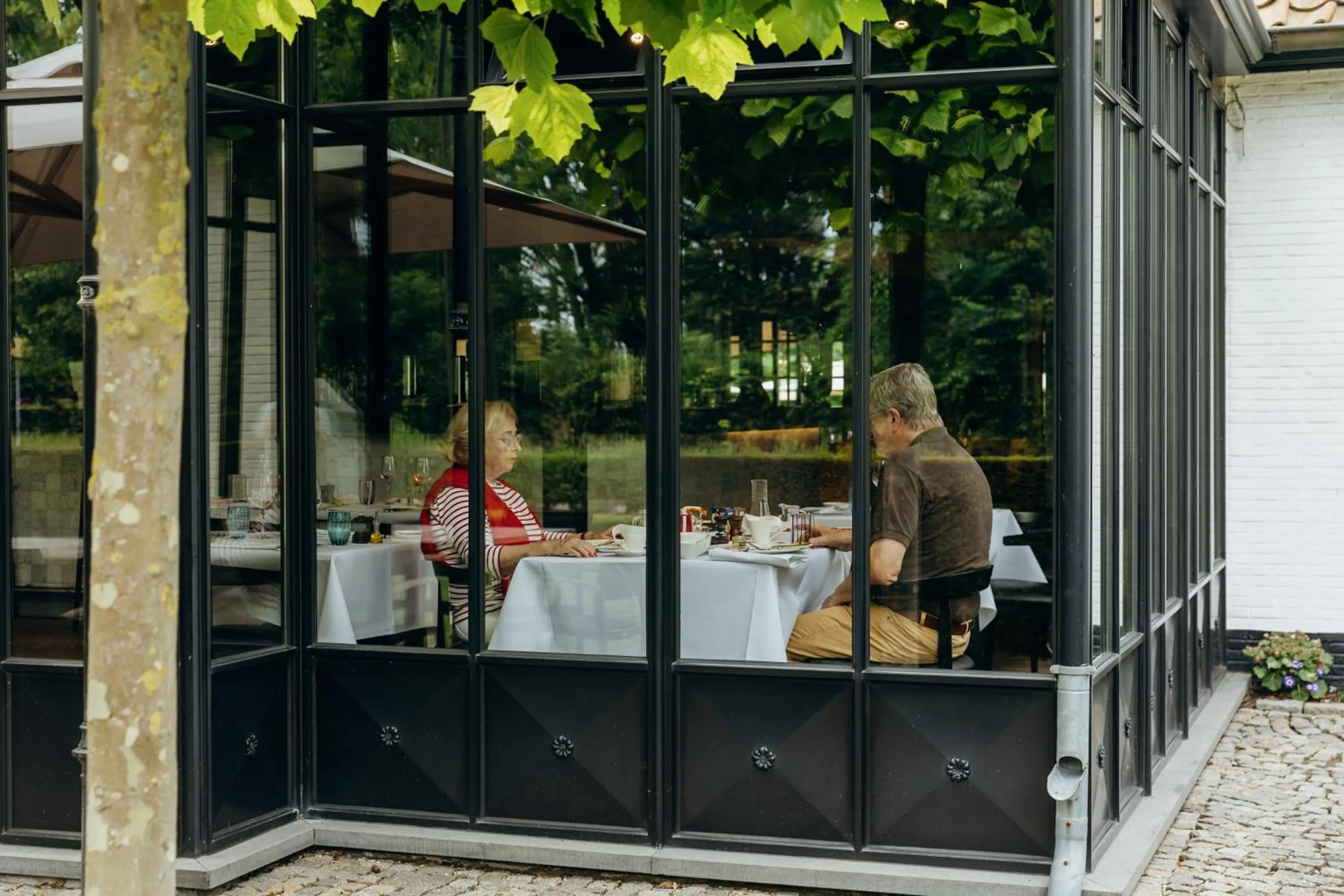 Restaurant/places to eat in Charl's