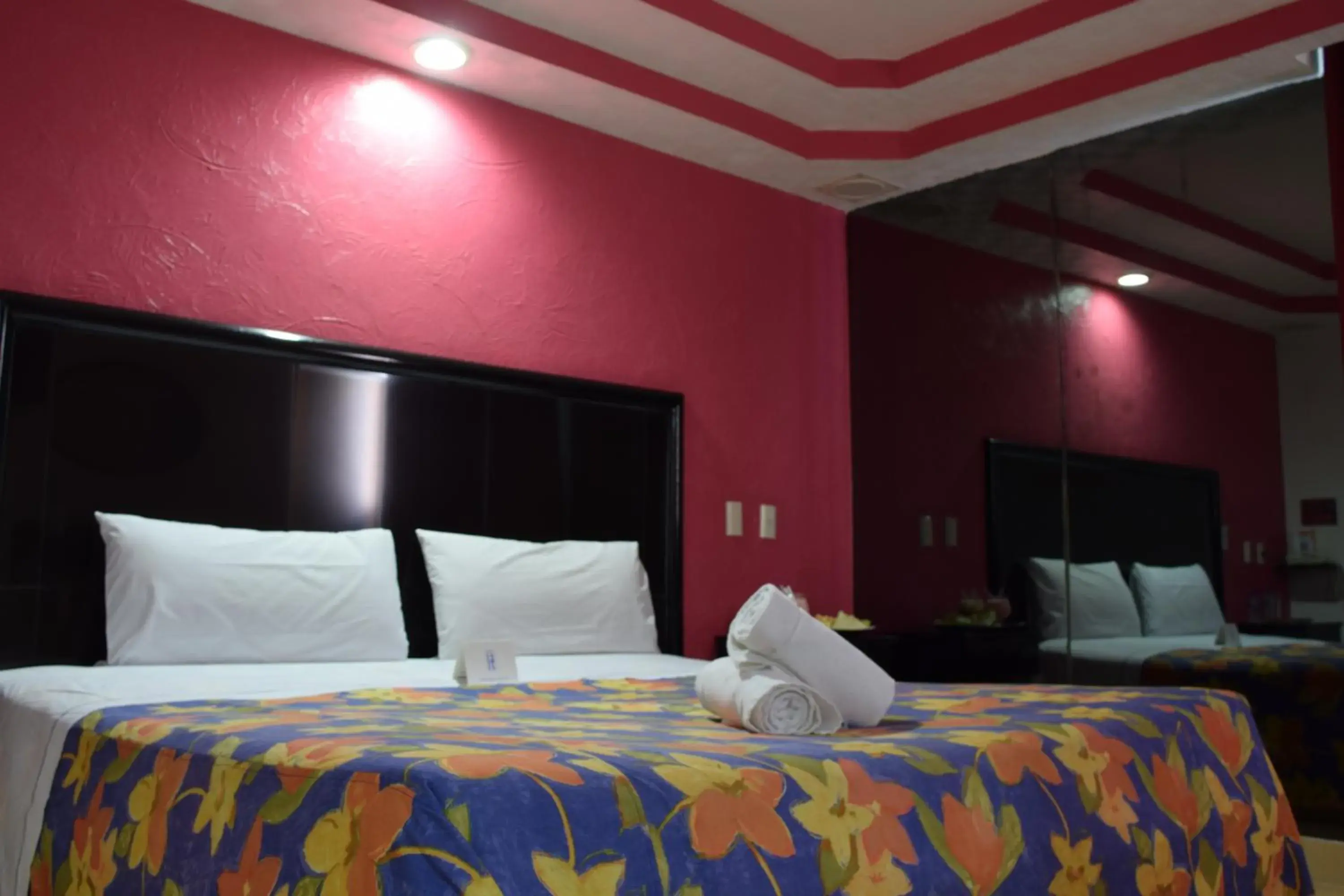Standard King Room in Hotel Santa Cruz Standard King Room in Hotel Santa Cruz
